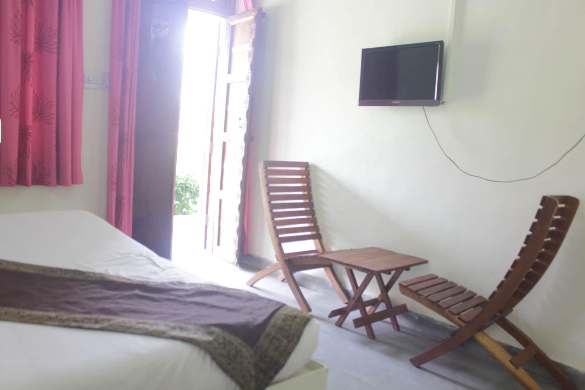 Set de Habitación Sariska Tiger Camp Resort