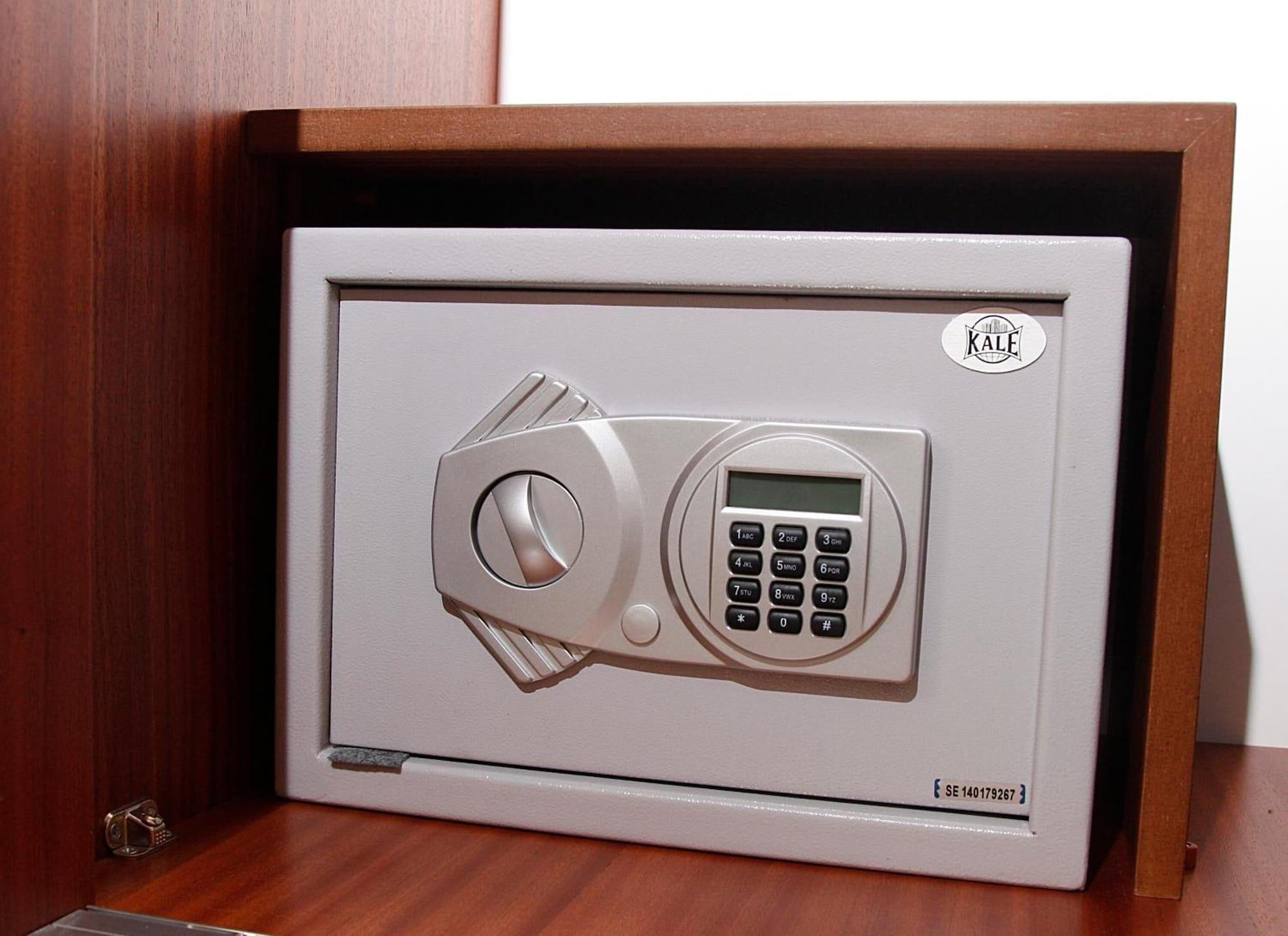 Varios Grand Vuslat Hotel