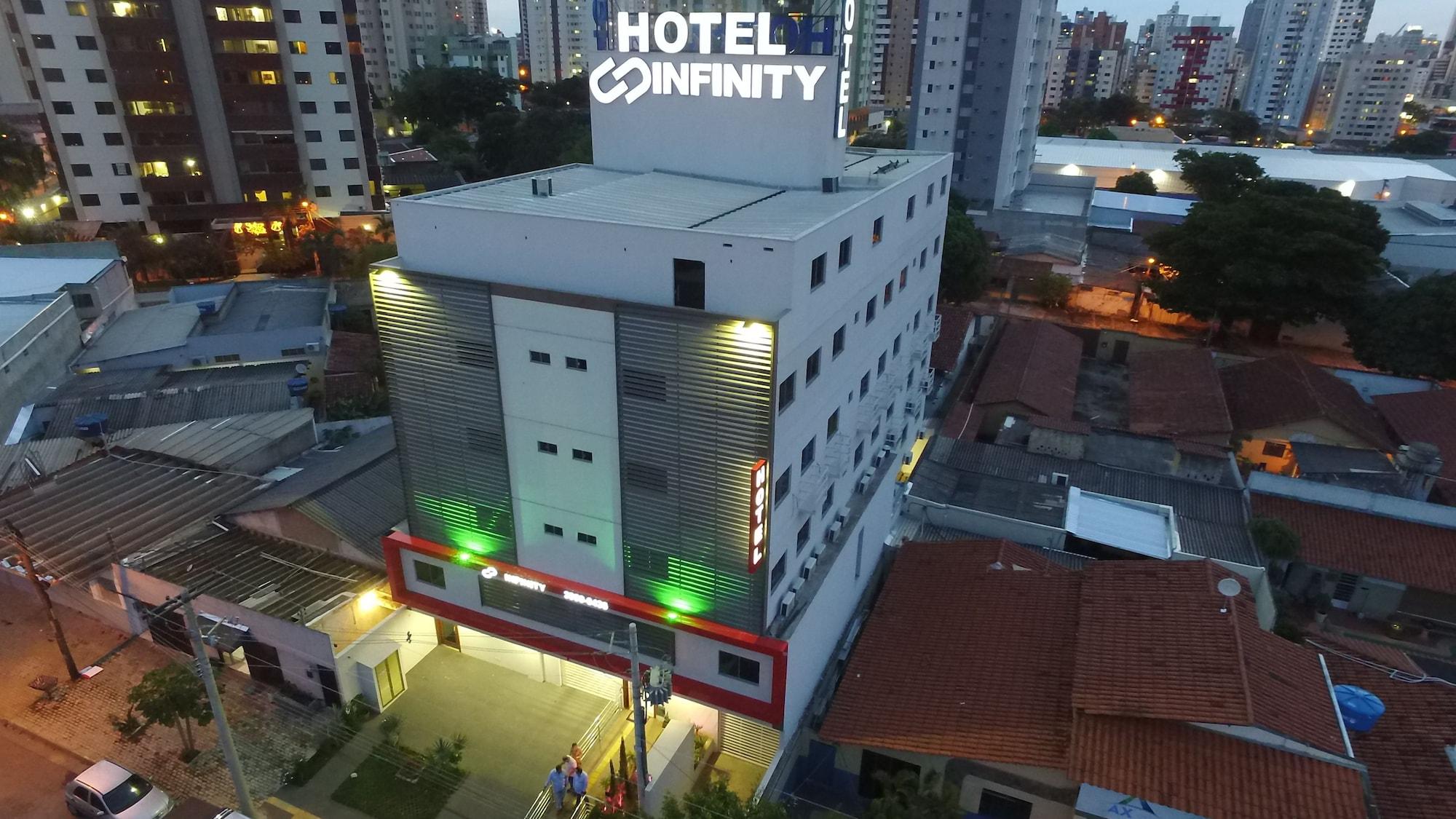 Vista Exterior Infinity Hotel
