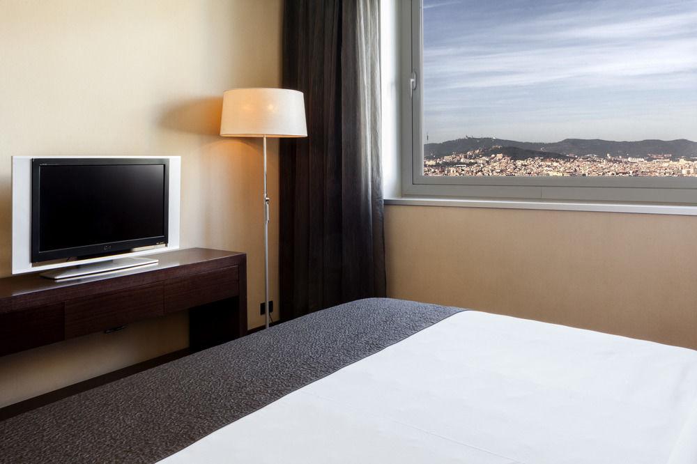 Guest room AC Hotel Barcelona Forum by Marriott