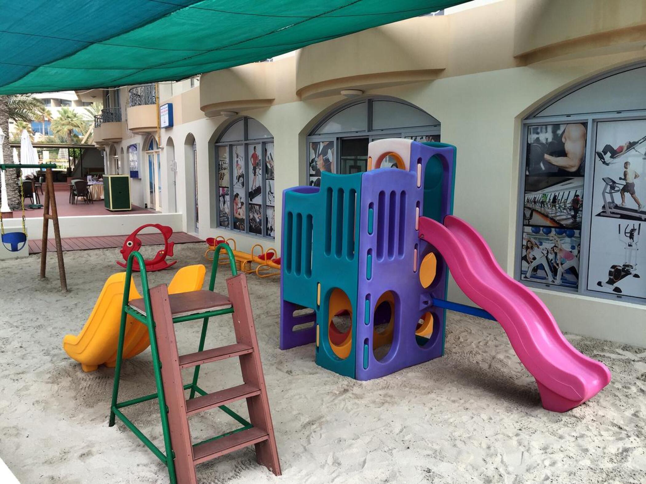 Instalaciones Recreativas Occidental Sharjah Grand