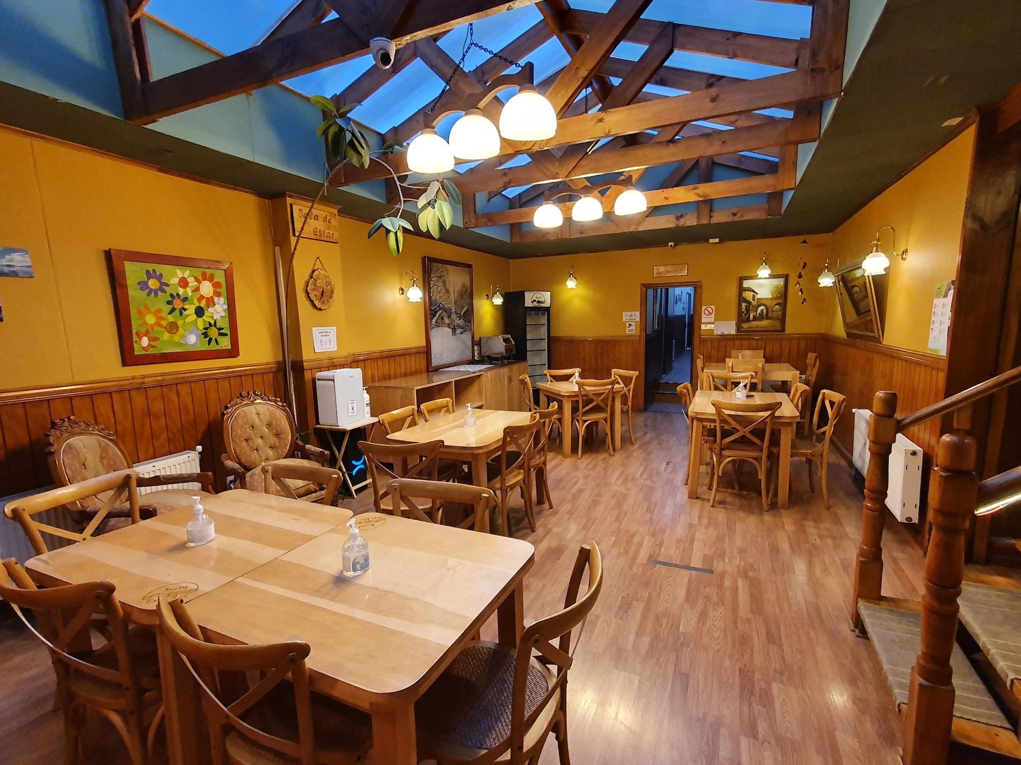 Sala de Reuniones Hostal Cordillera
