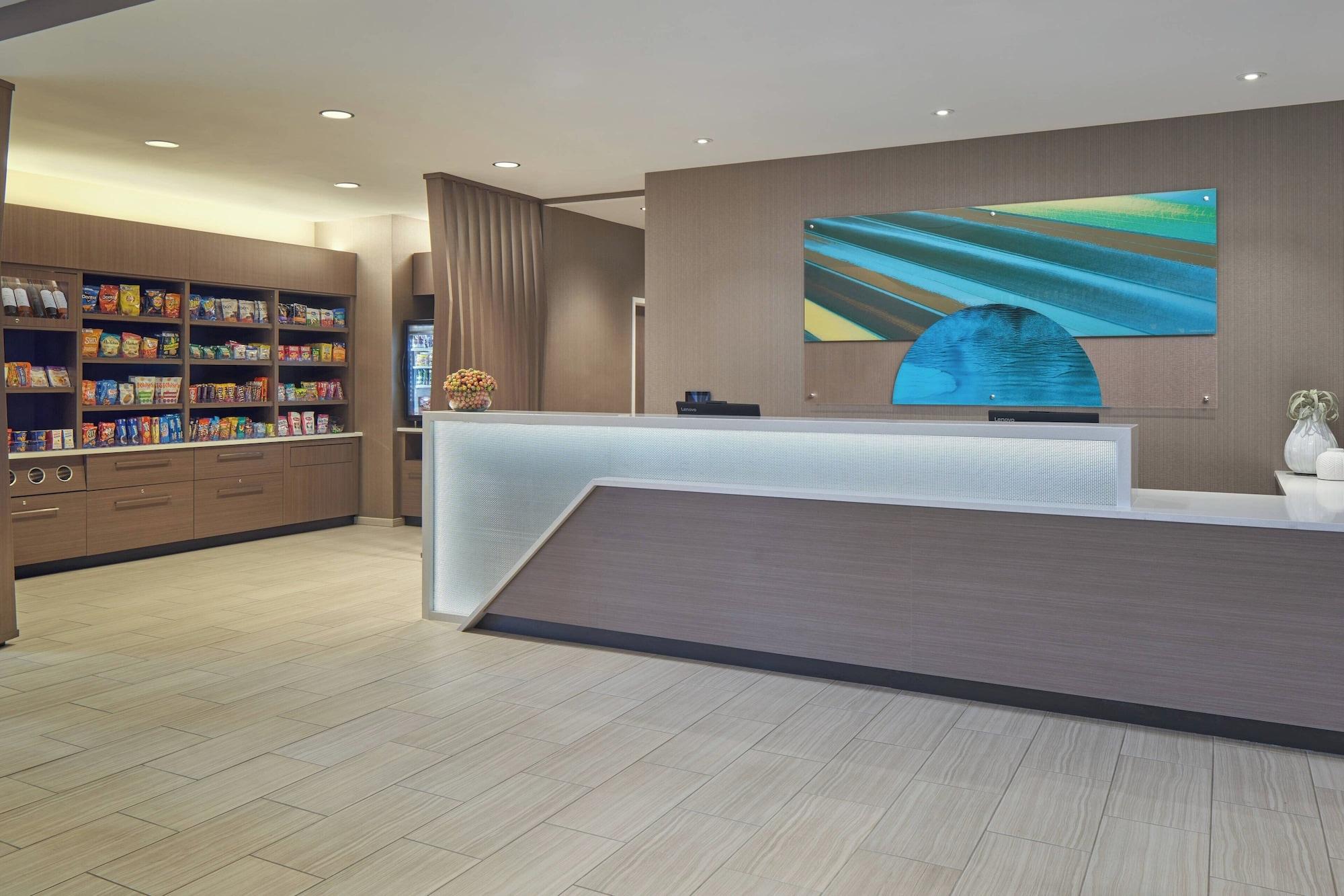 Vista Lobby SpringHill Suites by Marriott Orlando Lake Nona