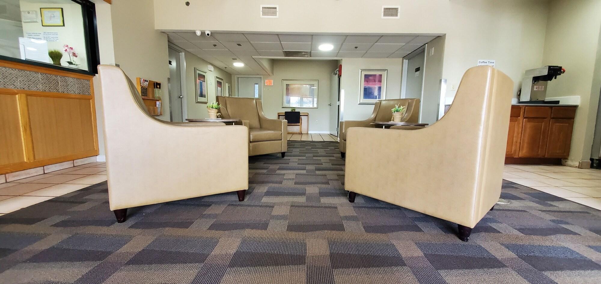 Vista Lobby Plano Inn & Suites