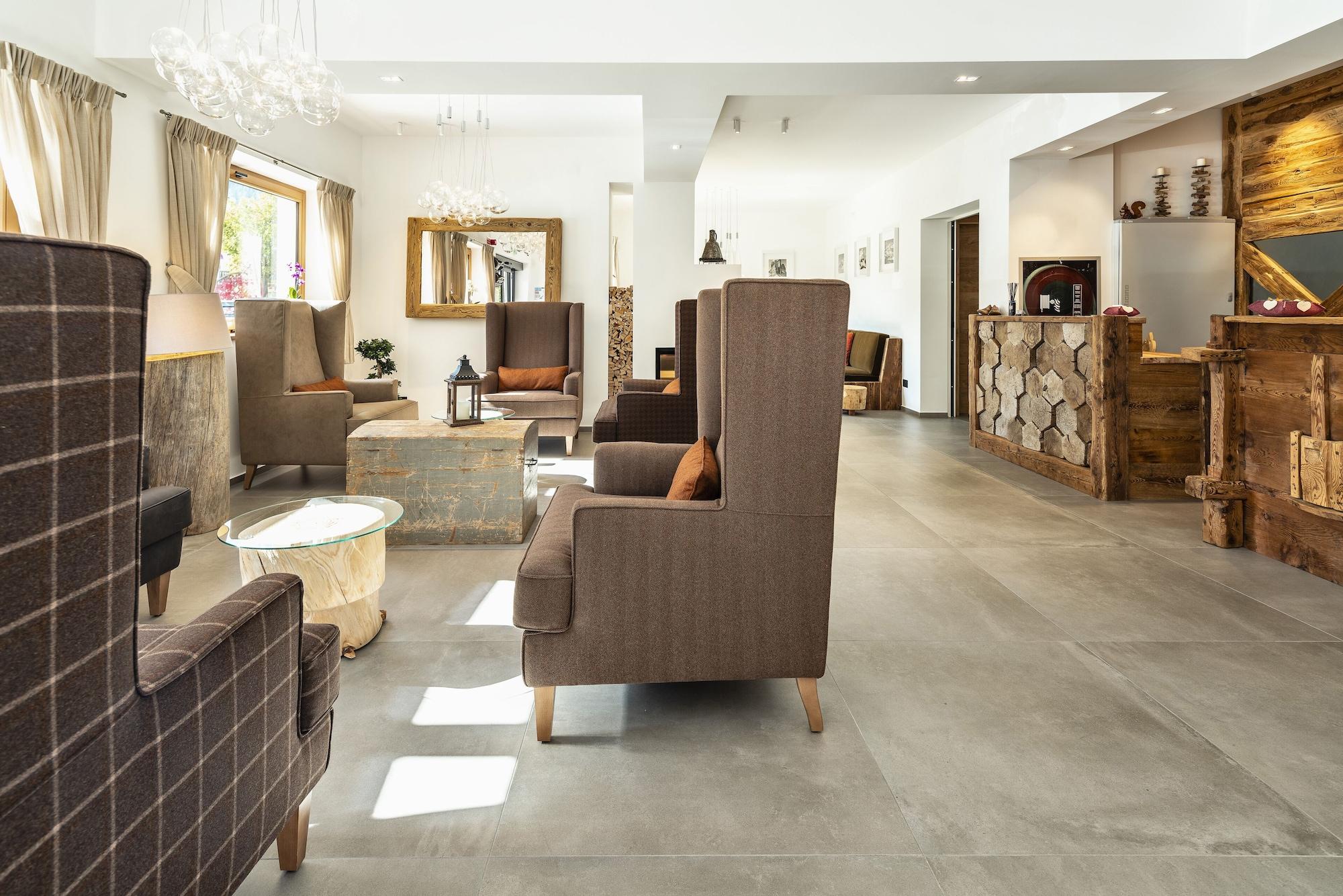 Vista Lobby Camina Suite & Spa