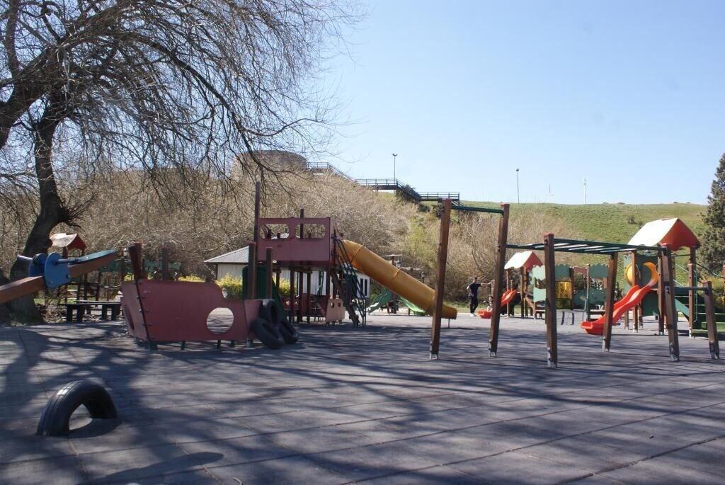 Instalaciones Recreativas El Puente Aparts