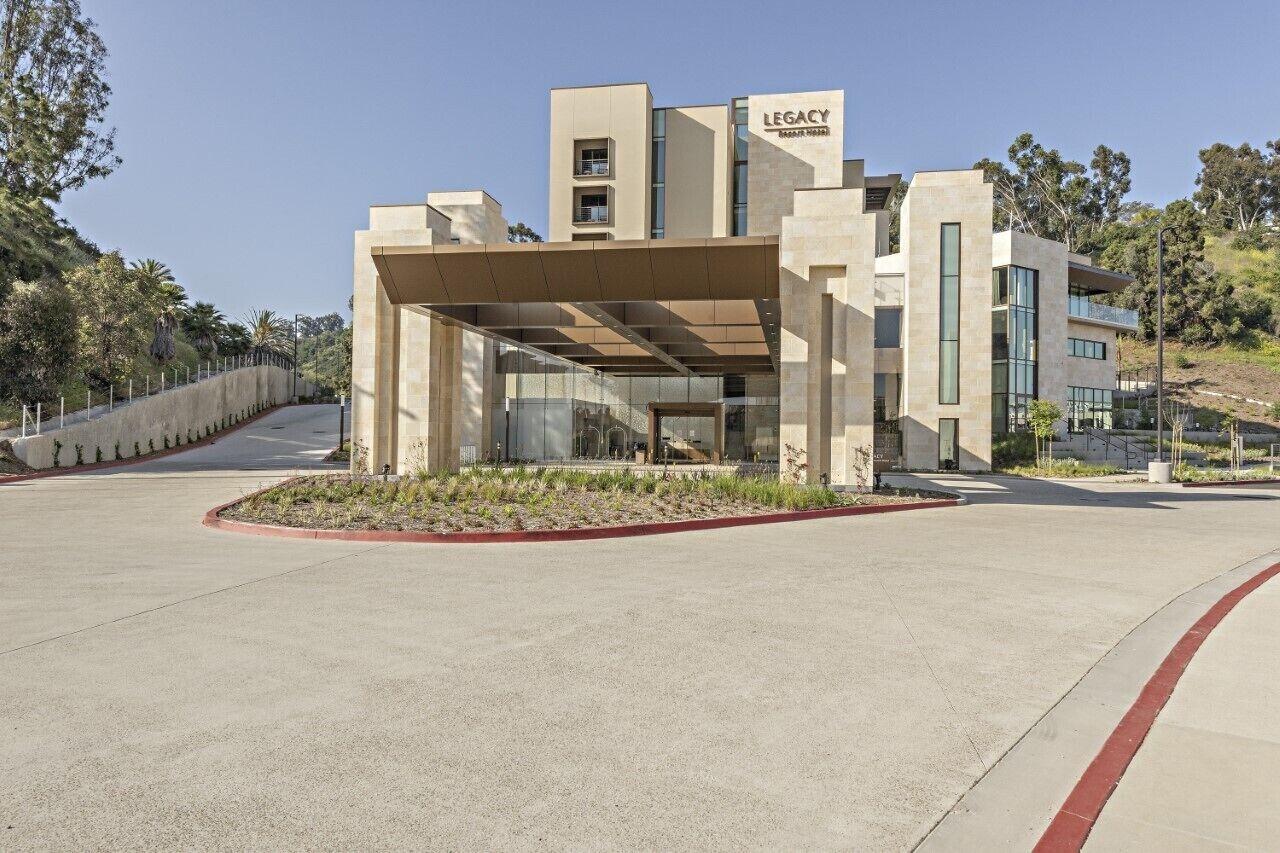 Vista Exterior Legacy Resort Hotel & Spa