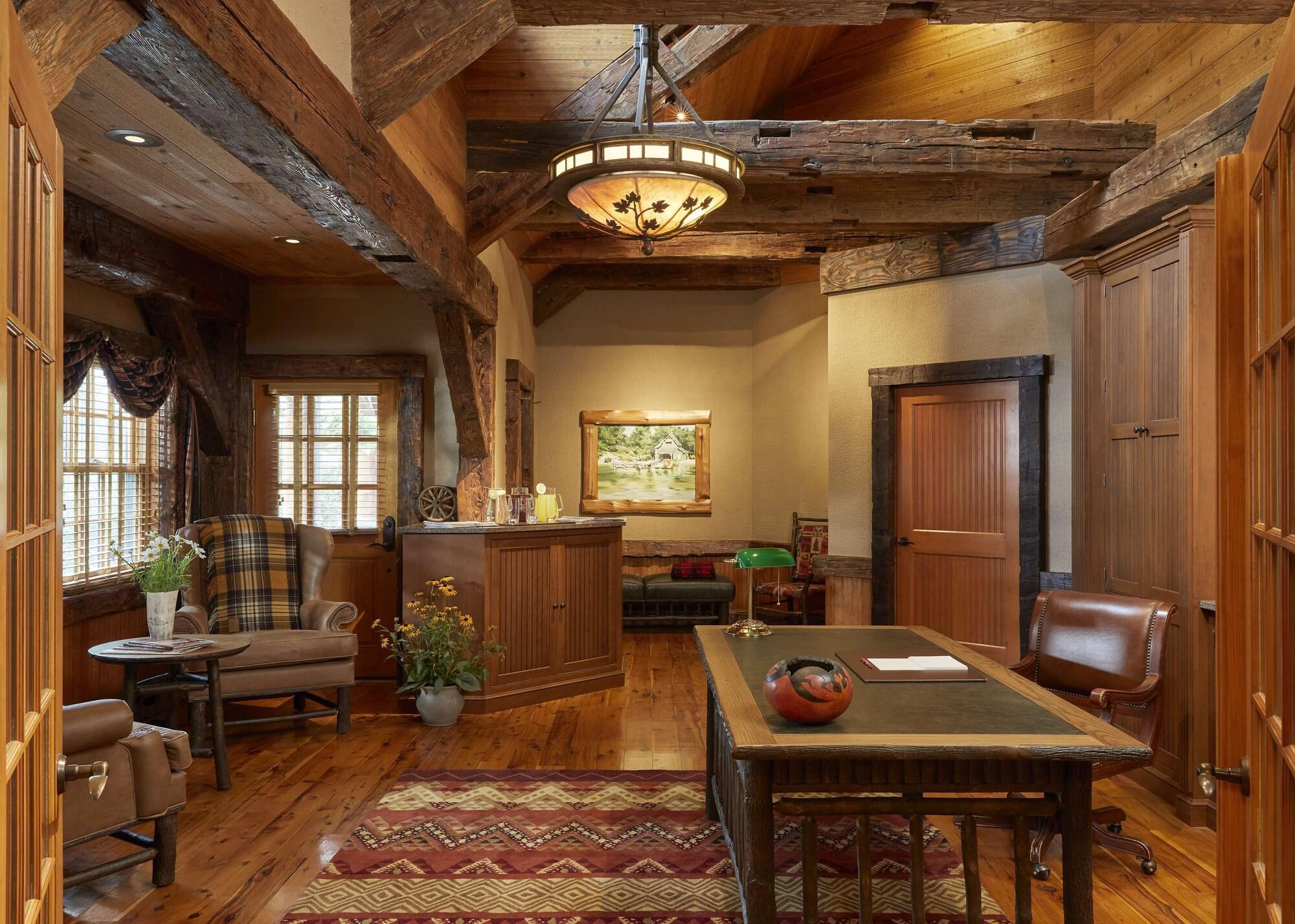 Vista Lobby The Chatwal Lodge