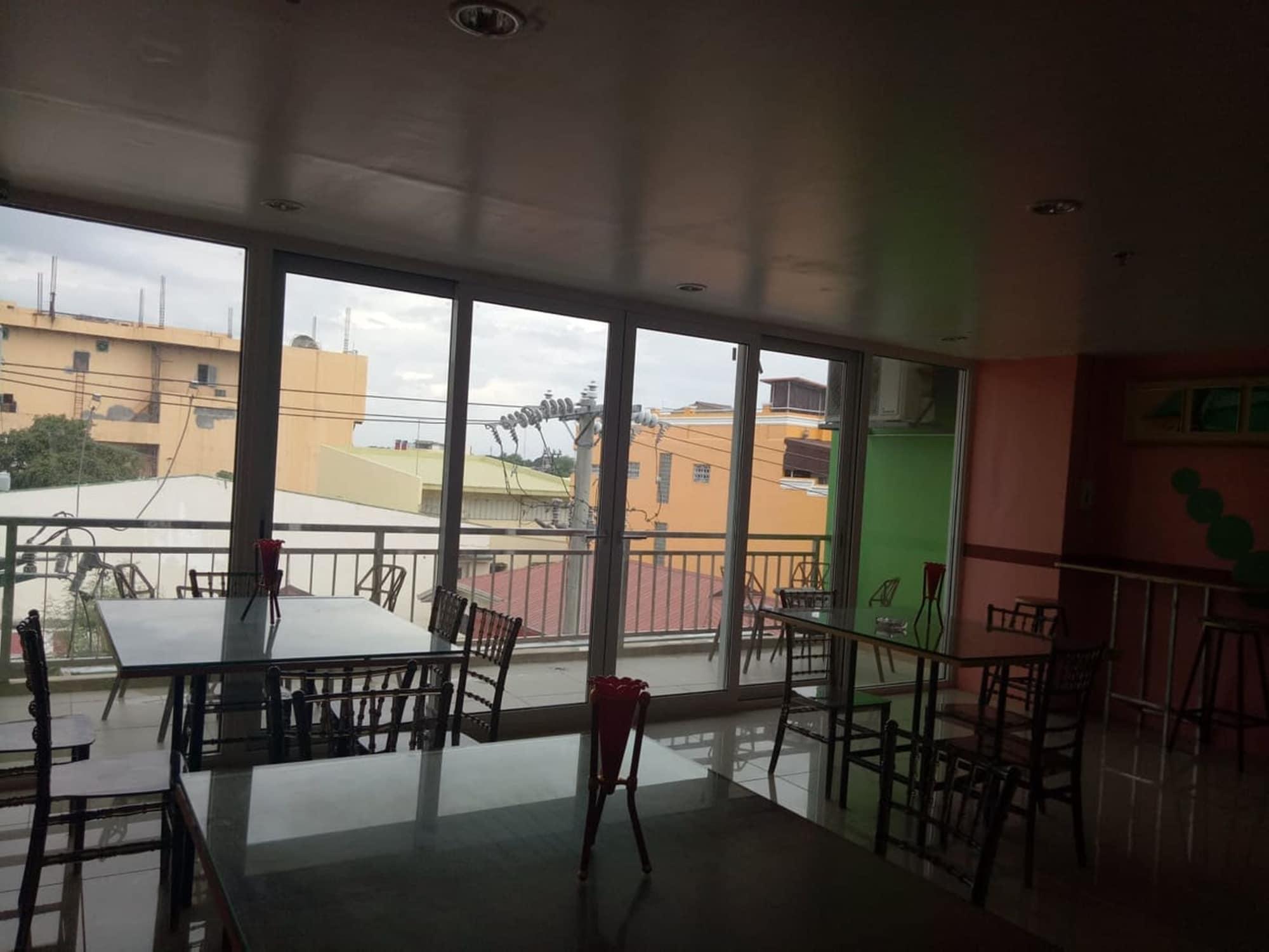 Restaurant Meaco Royal Hotel - Batangas City