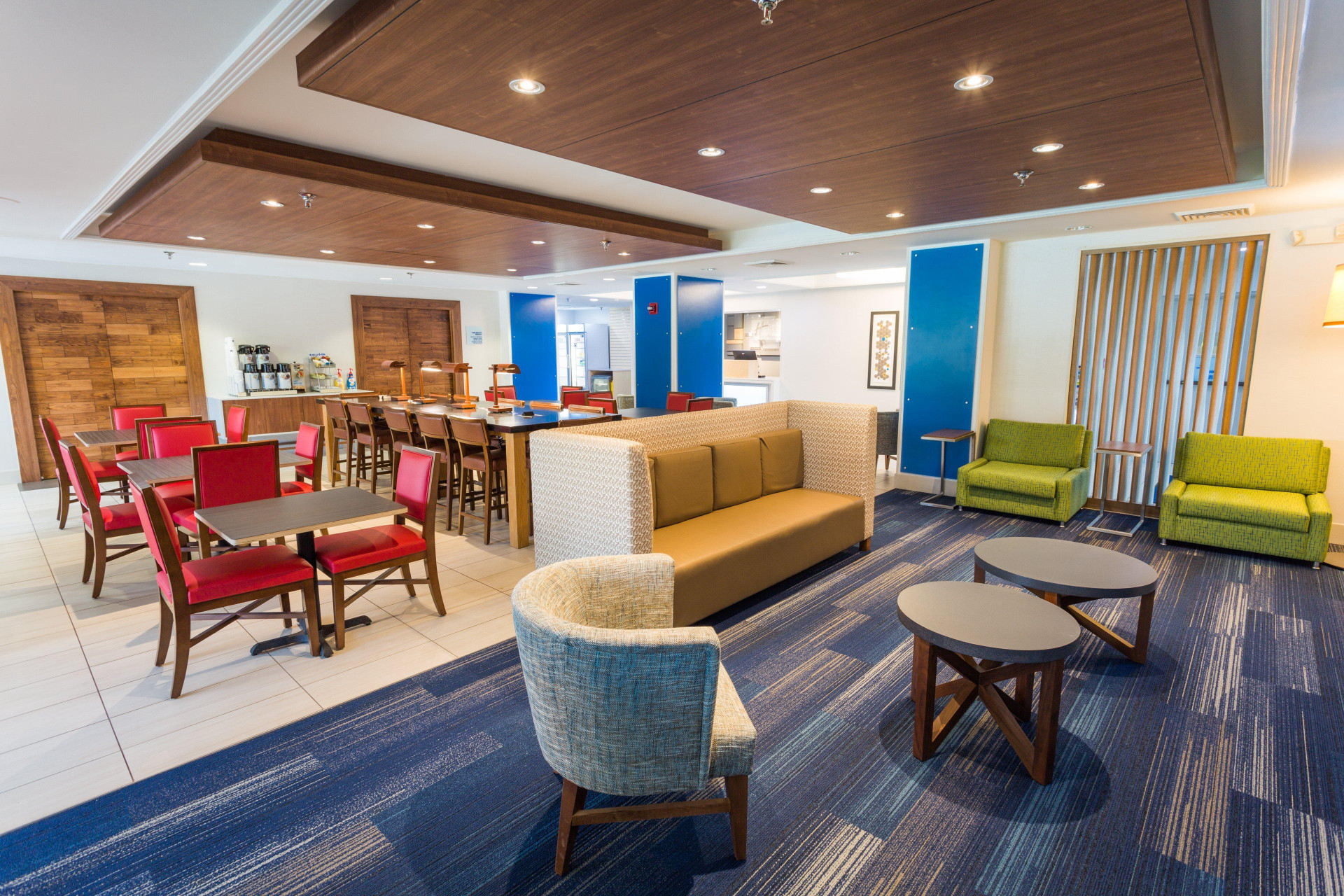 Vista Exterior Holiday Inn Express Hotel & Suites Wilmington-University Ctr by IHG