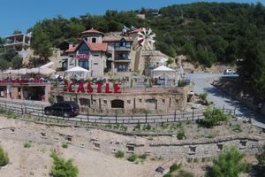 Alojamiento - The Stone Castle Boutique Hotel