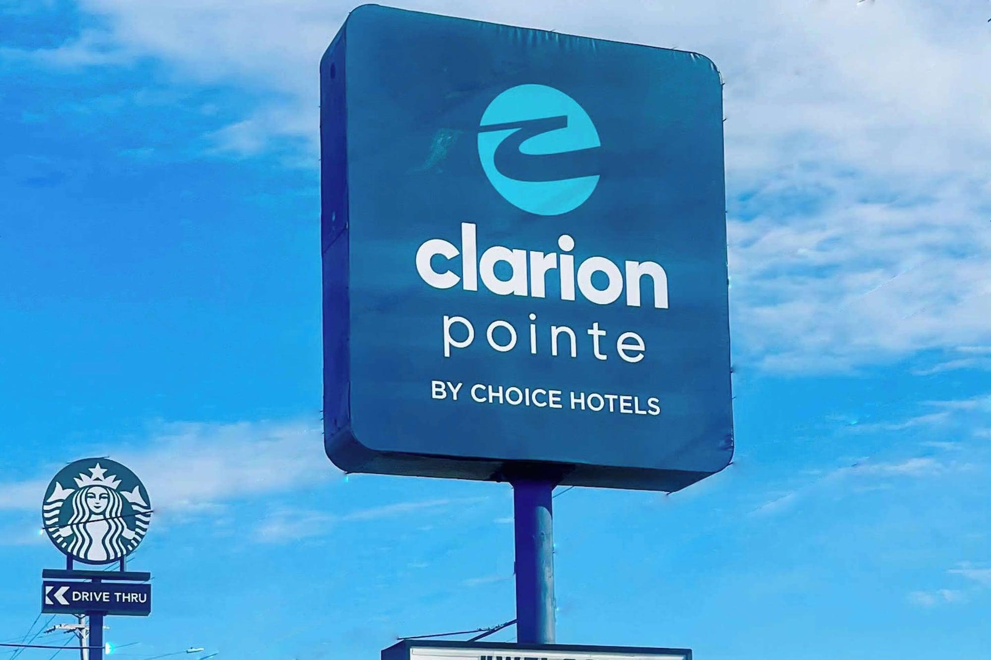 Vista Exterior Clarion Pointe Albemarle