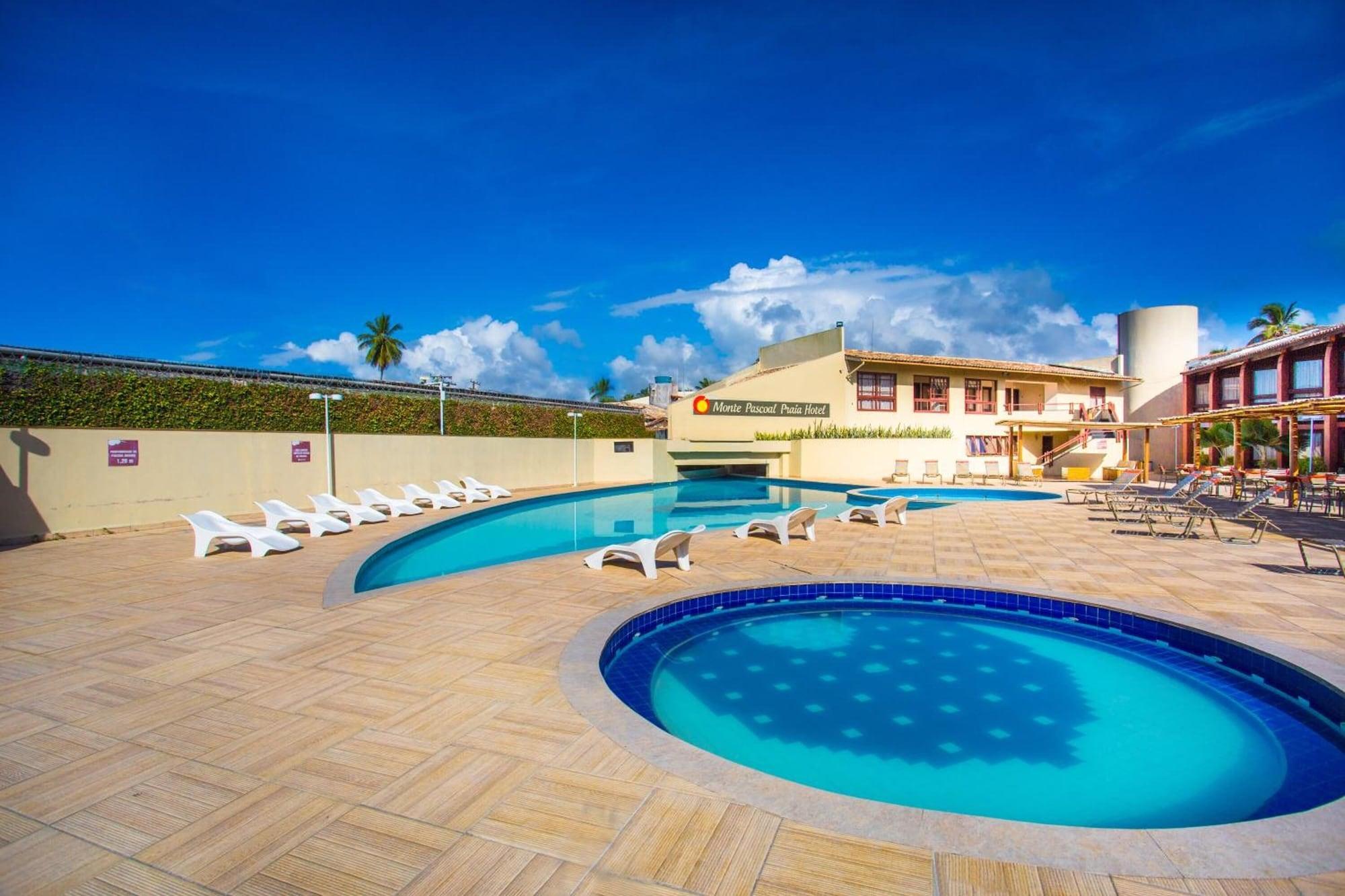 Vista Piscina Monte Pascoal Praia Hotel