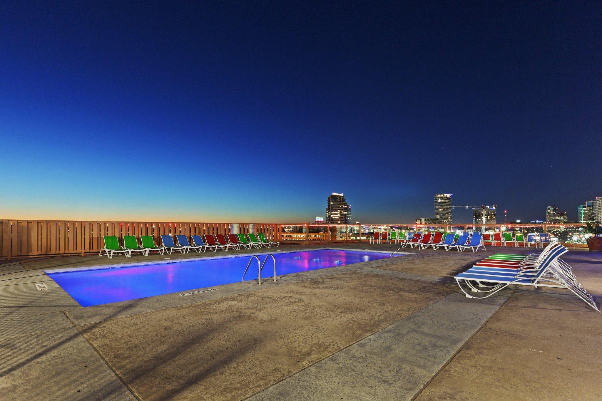 Playa Crowne Plaza Hotel Dallas Downtown by IHG