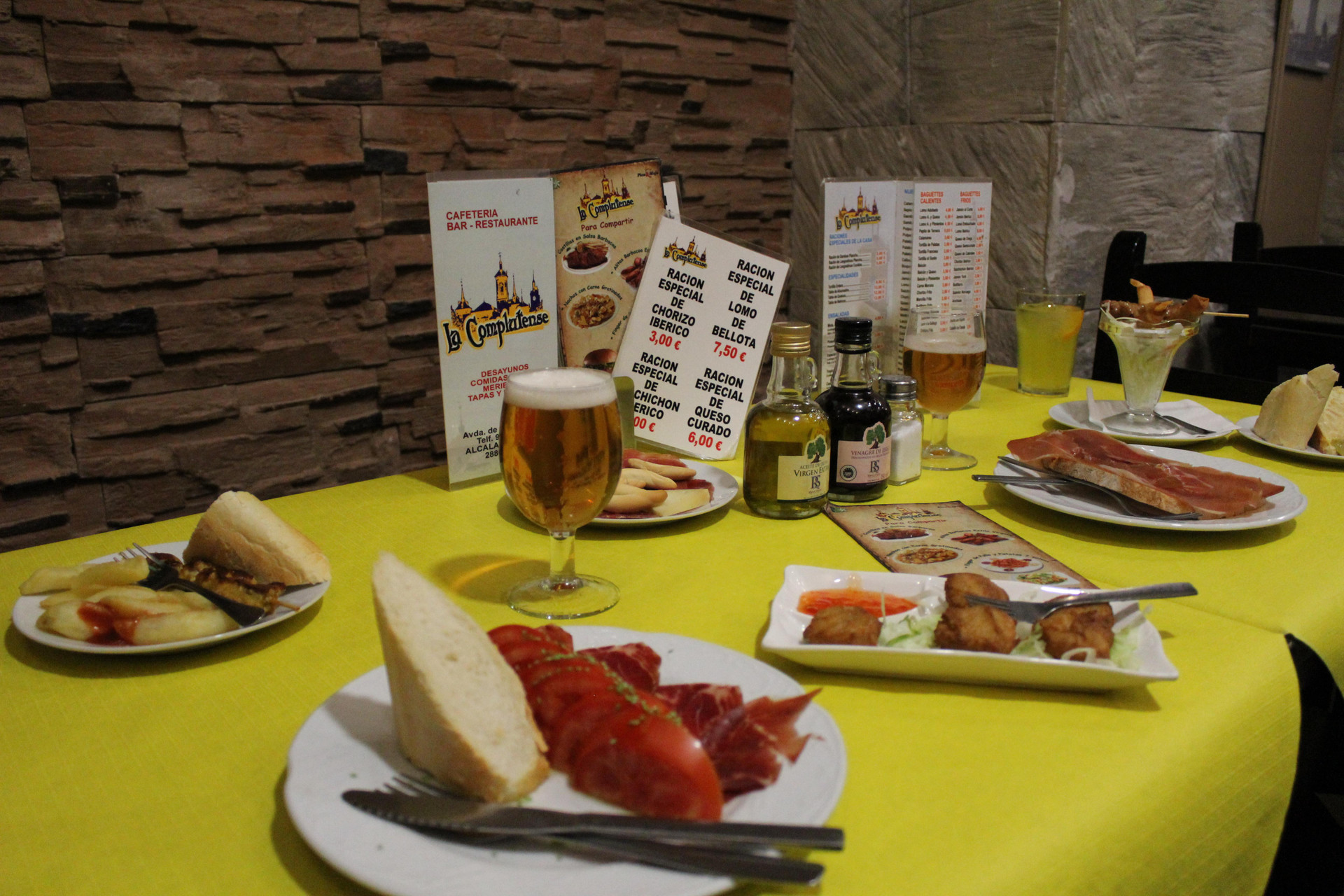 Restaurant Cuatro Caños