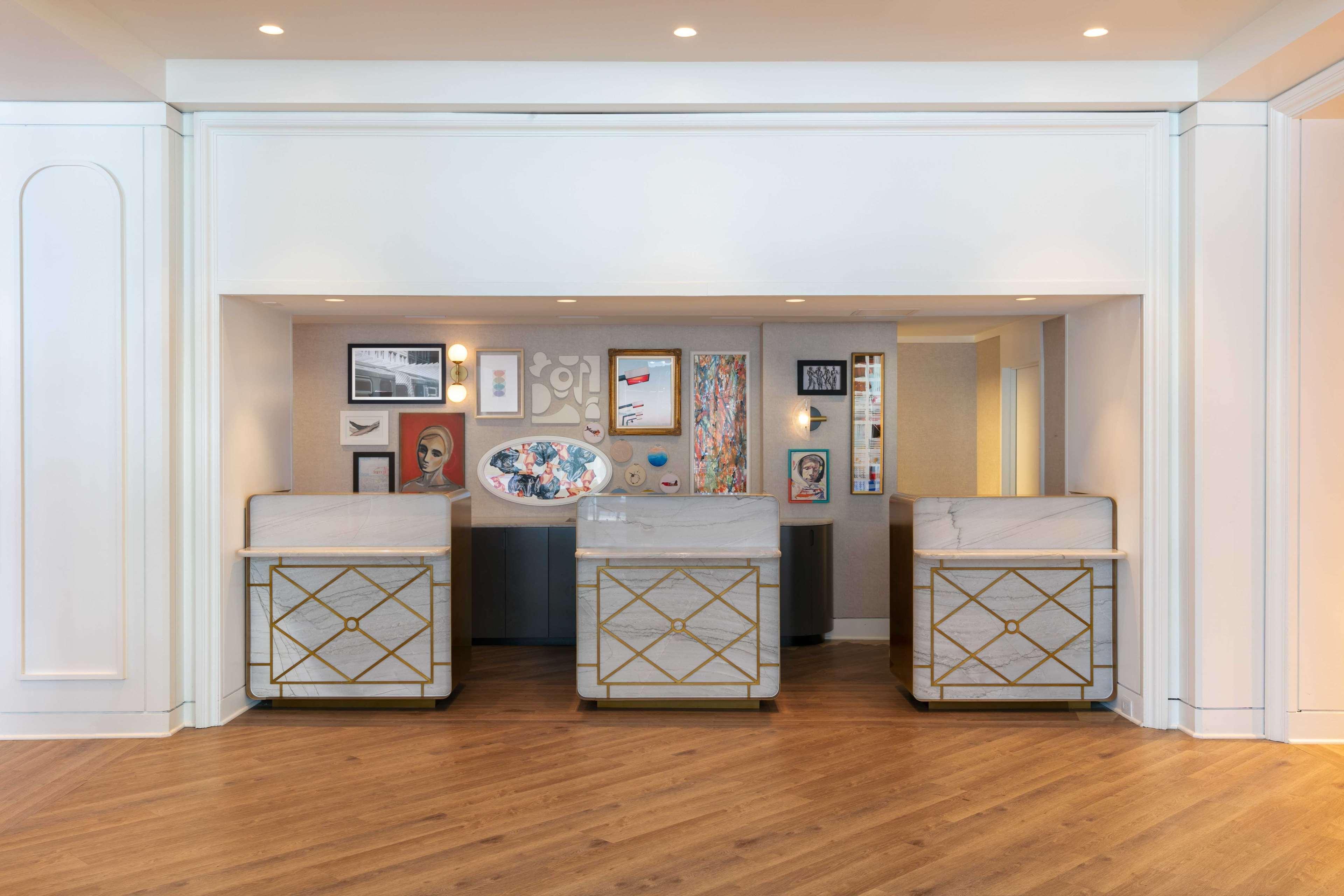 Vista Lobby The Royal Sonesta Chicago Downtown