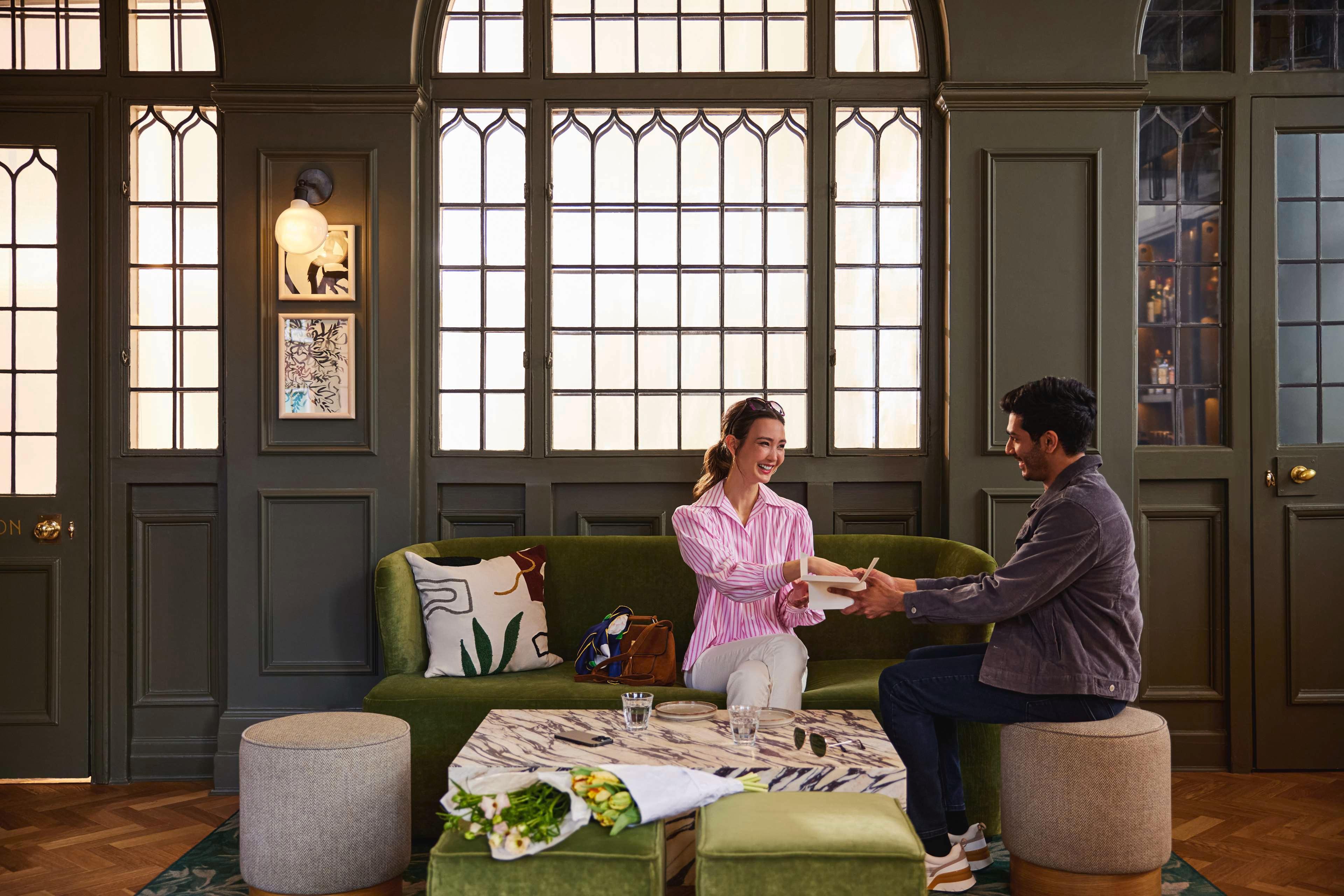 Bar/Salón The Samuel Ryder Hotel St Albans, Tapestry Collection Hilton