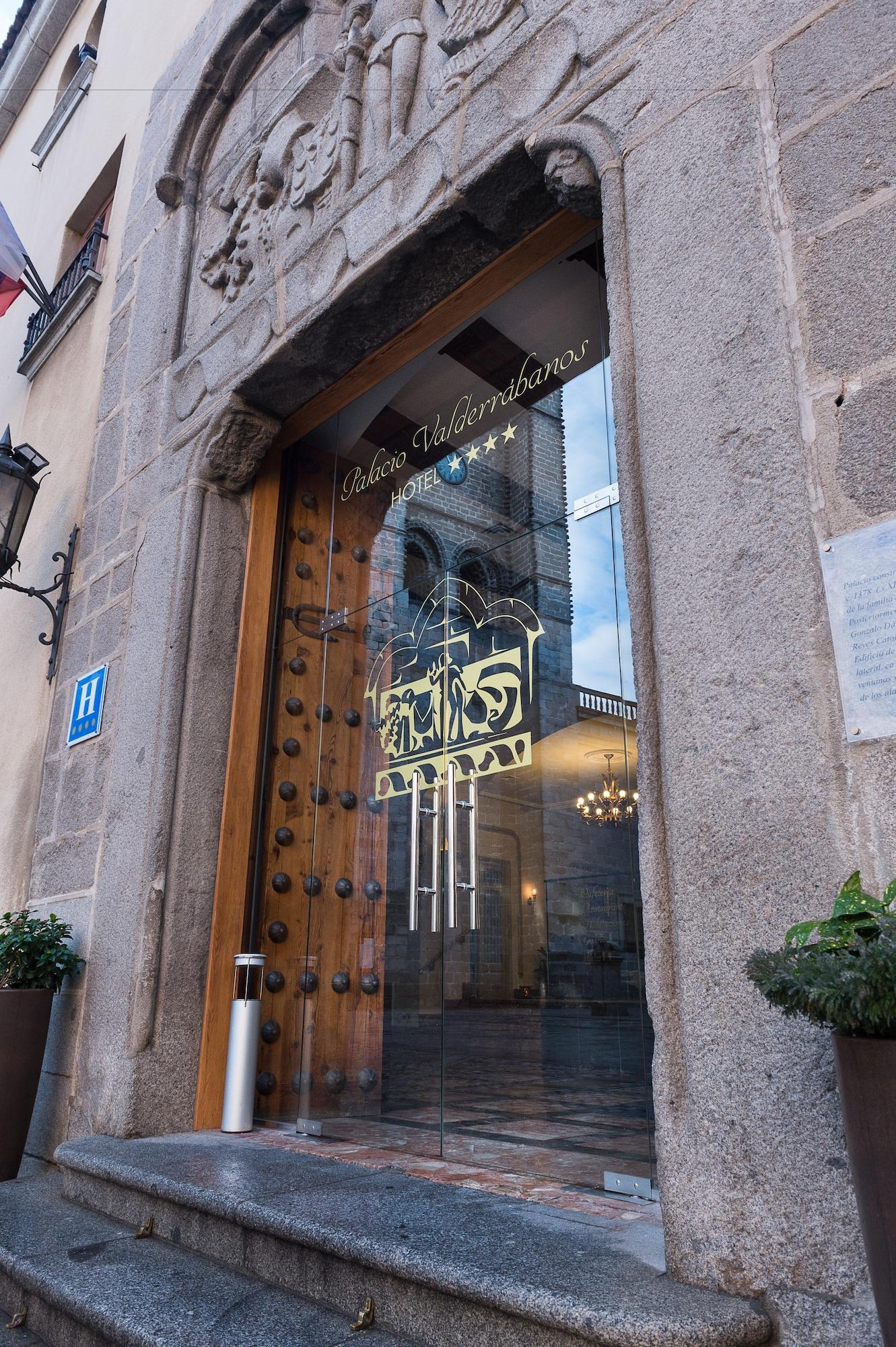 Vista Exterior Hotel Palacio de Valderrábanos