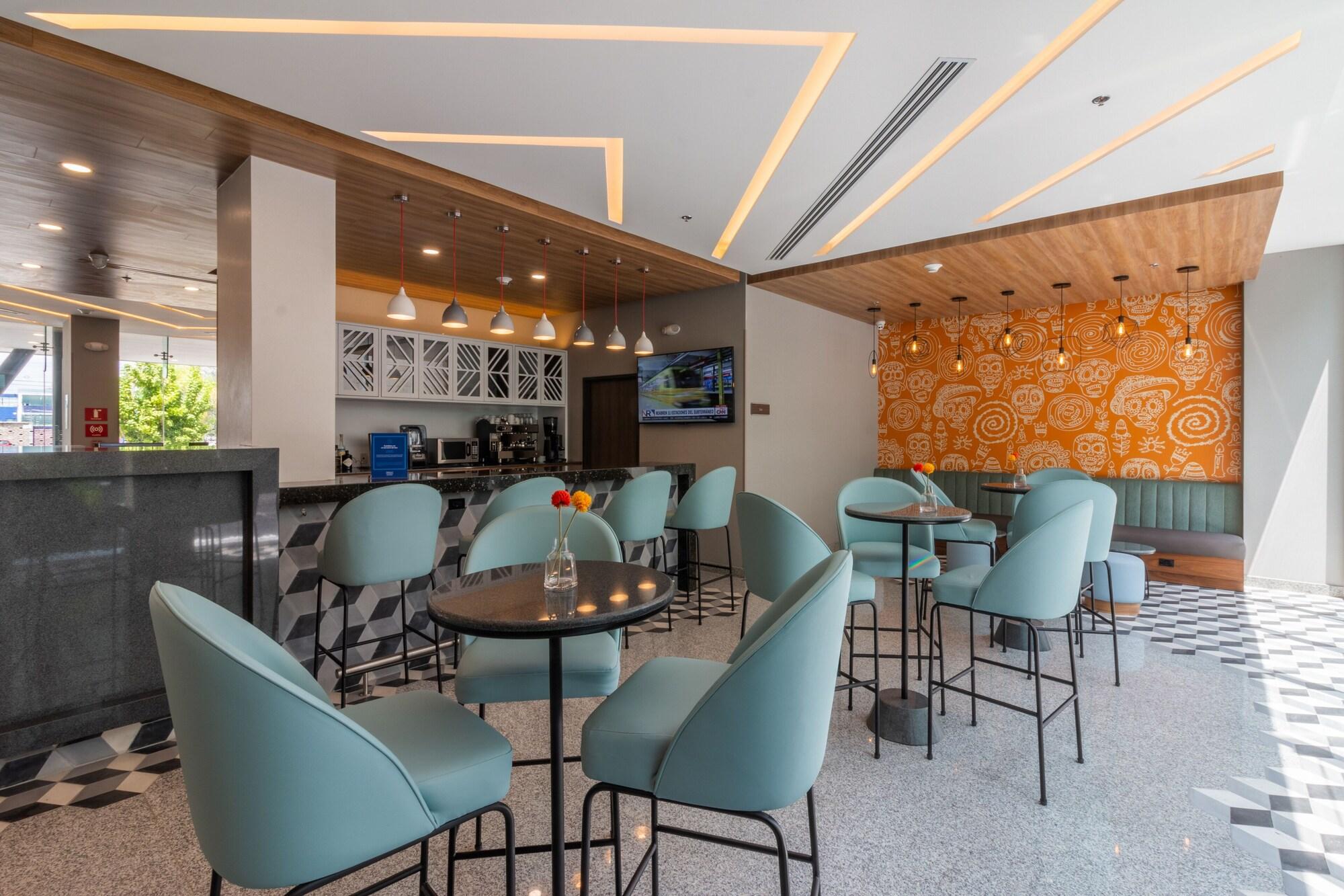 Bar/Salón Hampton by Hilton Aguascalientes Downtown
