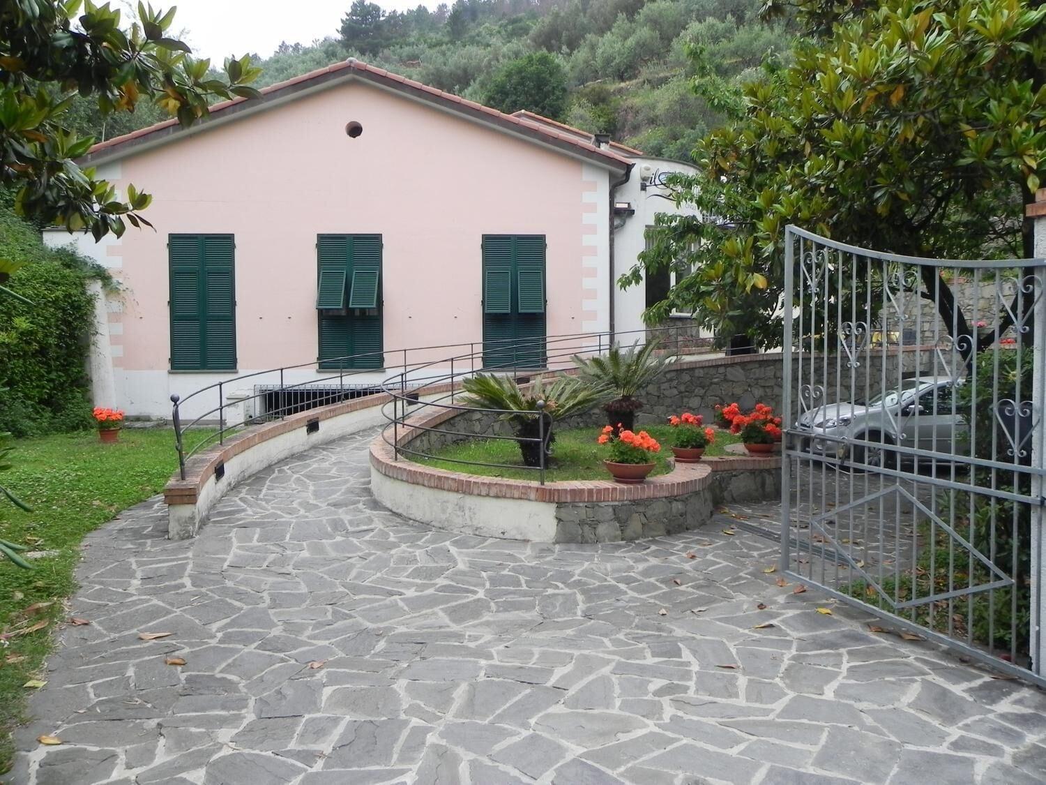 Vista Exterior Hotel Il Saraceno