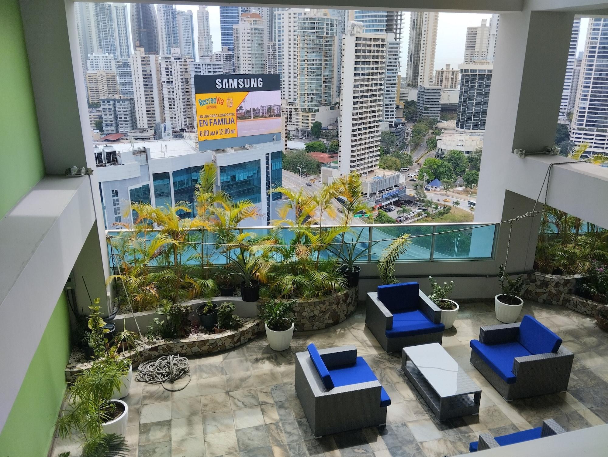 Varios YC 2301-C l Apartamento 2BR en av balboa