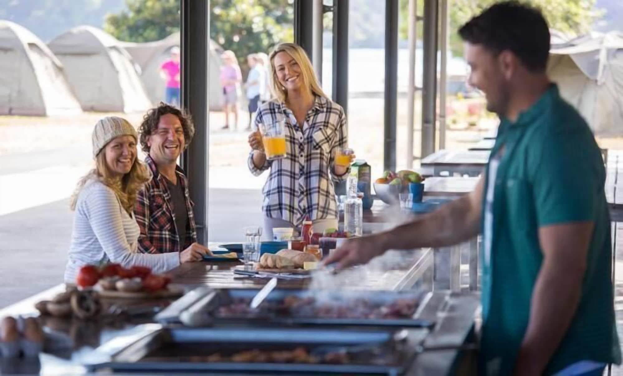 Bar/Salón Cockatoo Island