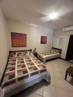 Alquiler Vacacional - Spacious 4-bedroom house with AC and WiFi in tranquil Abrantes