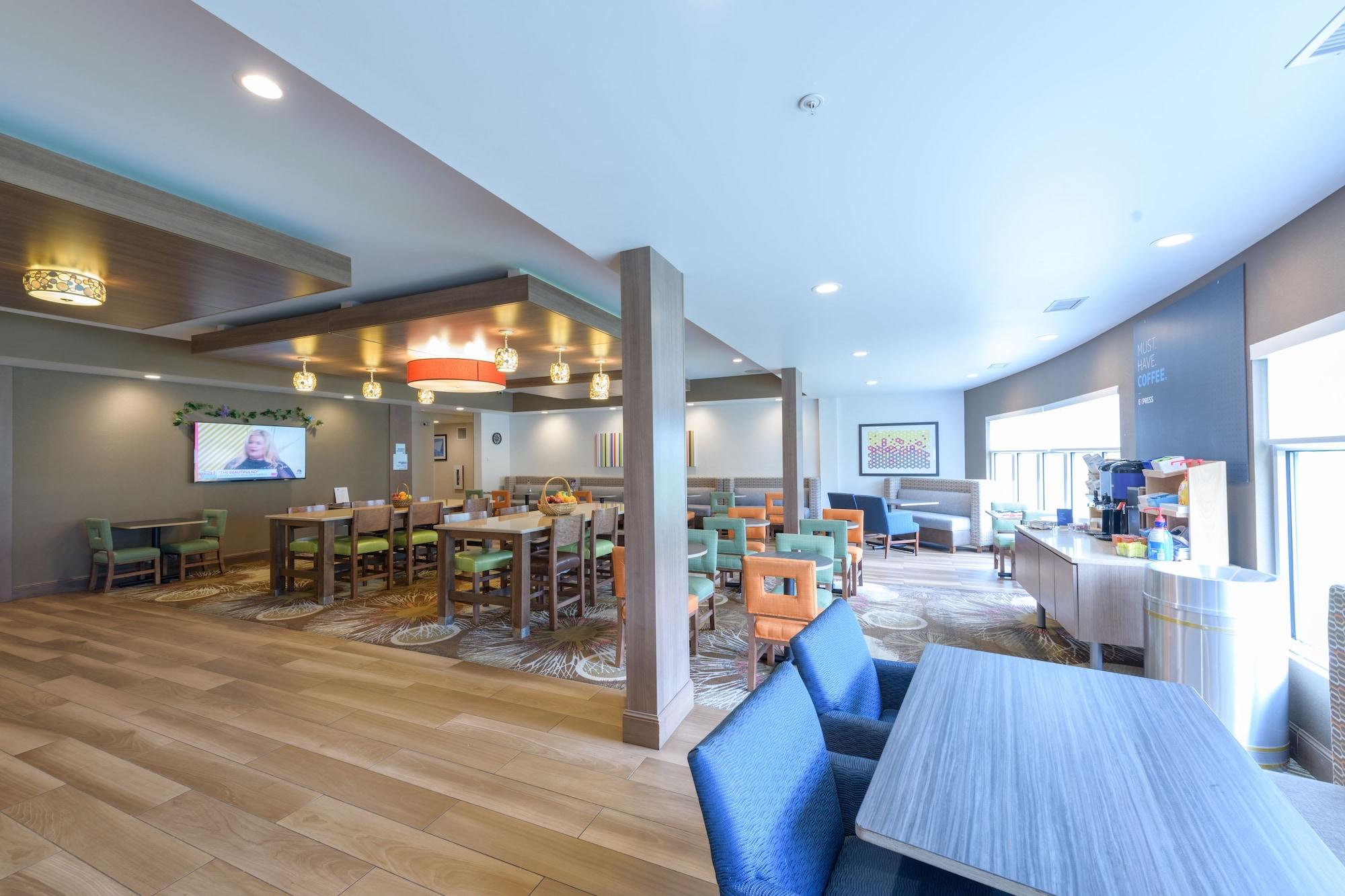 Restaurant Holiday Inn Express & Suites Jamestown by IHG