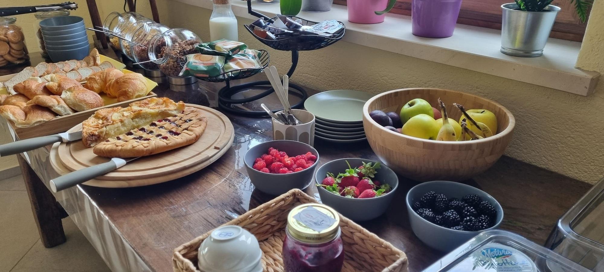 Restaurant Lo Noyer Et Les Roses