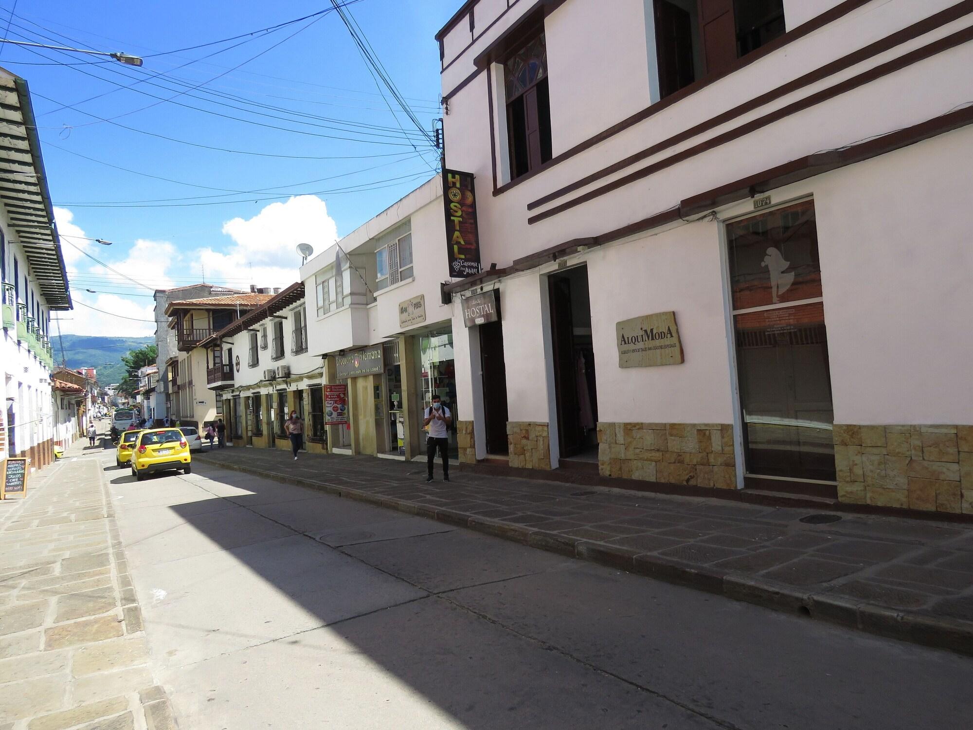 Vista Exterior Hostal La Casona Don Juan