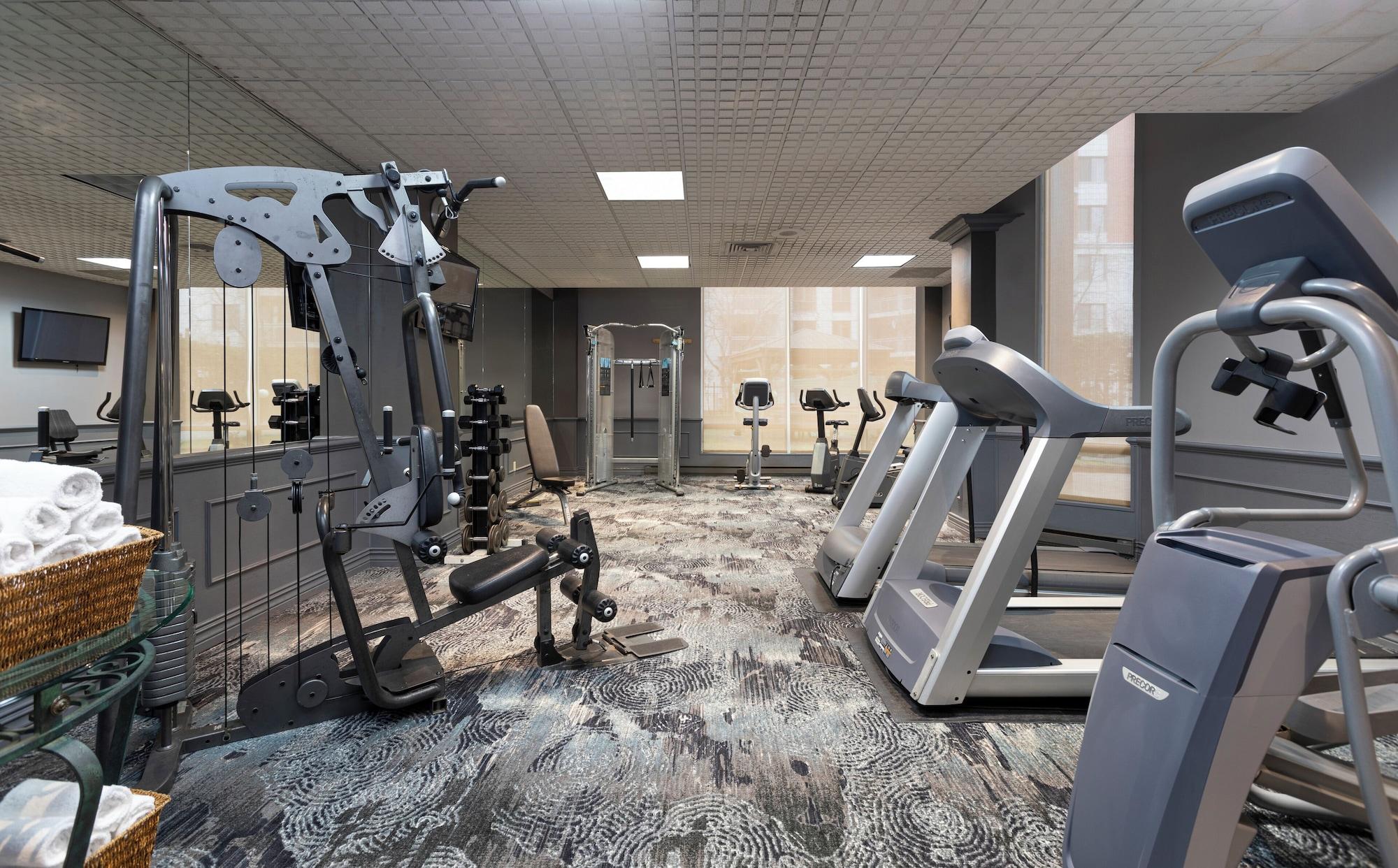Gimnasio Le Nouvel Hotel