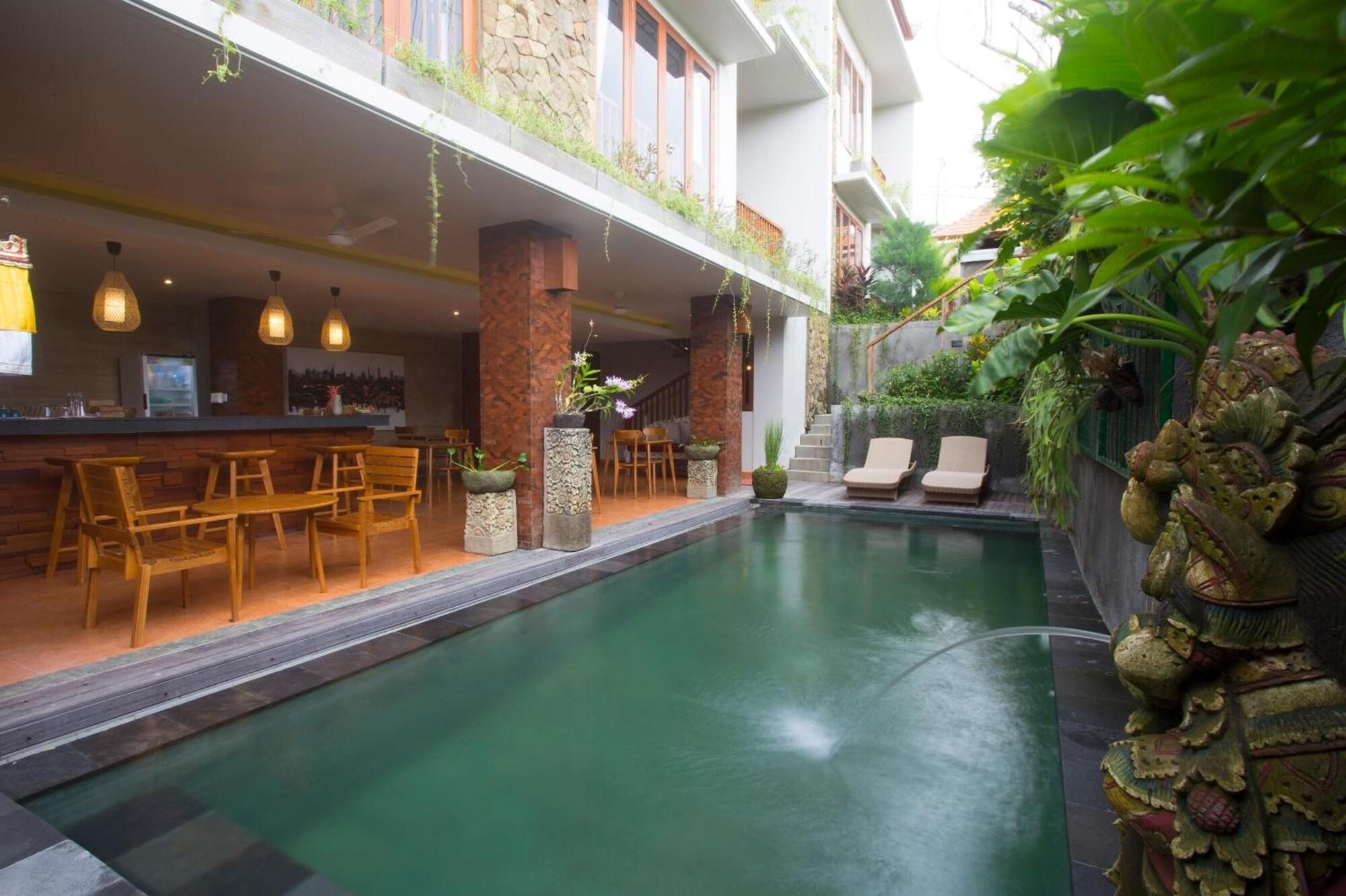Varios Ning Villa Ubud by Pramana Villas