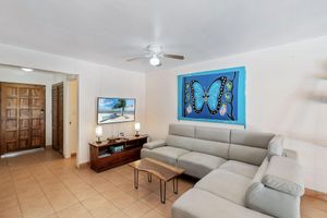 Alquiler Vacacional - Nicely priced duplex in Surfside with private pool and AC in every room