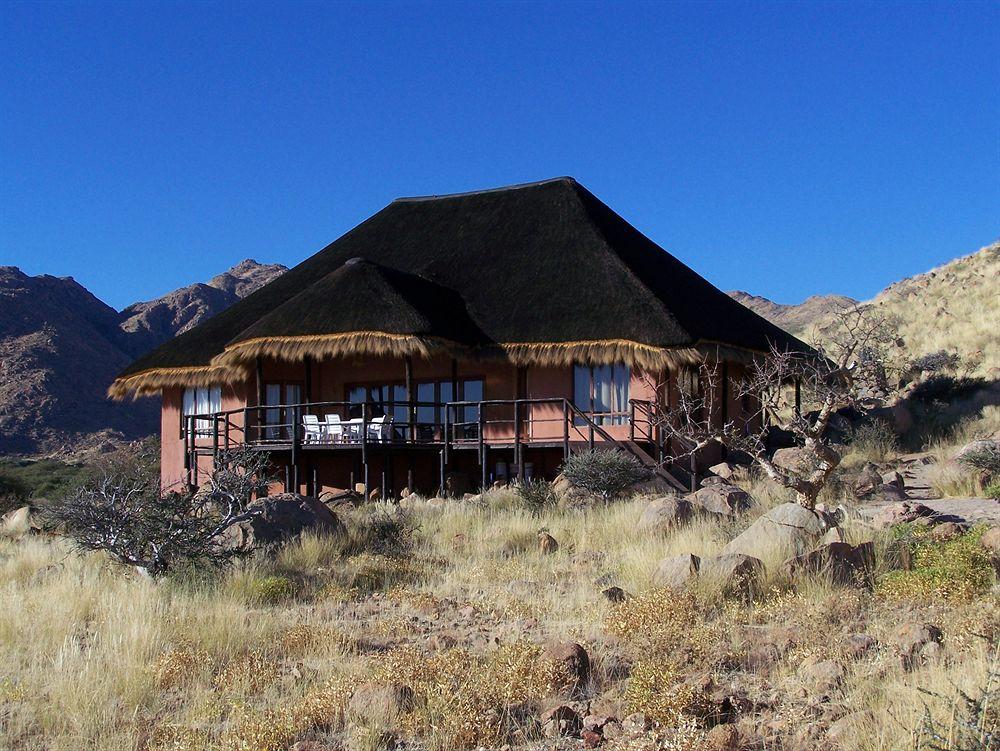 Vista Exterior Solitaire Guest Farm