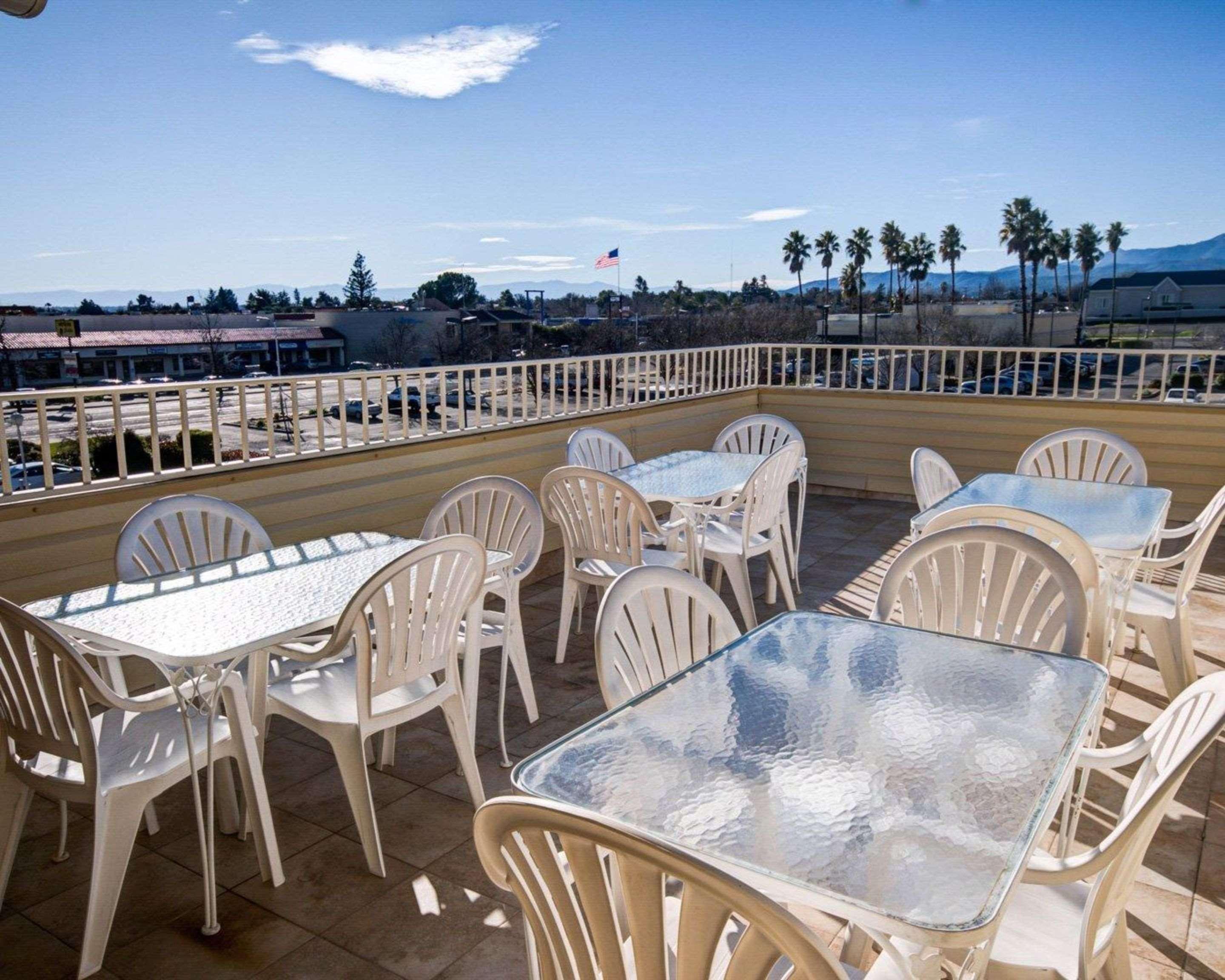 Vista Exterior Comfort Inn Redding Near I-5