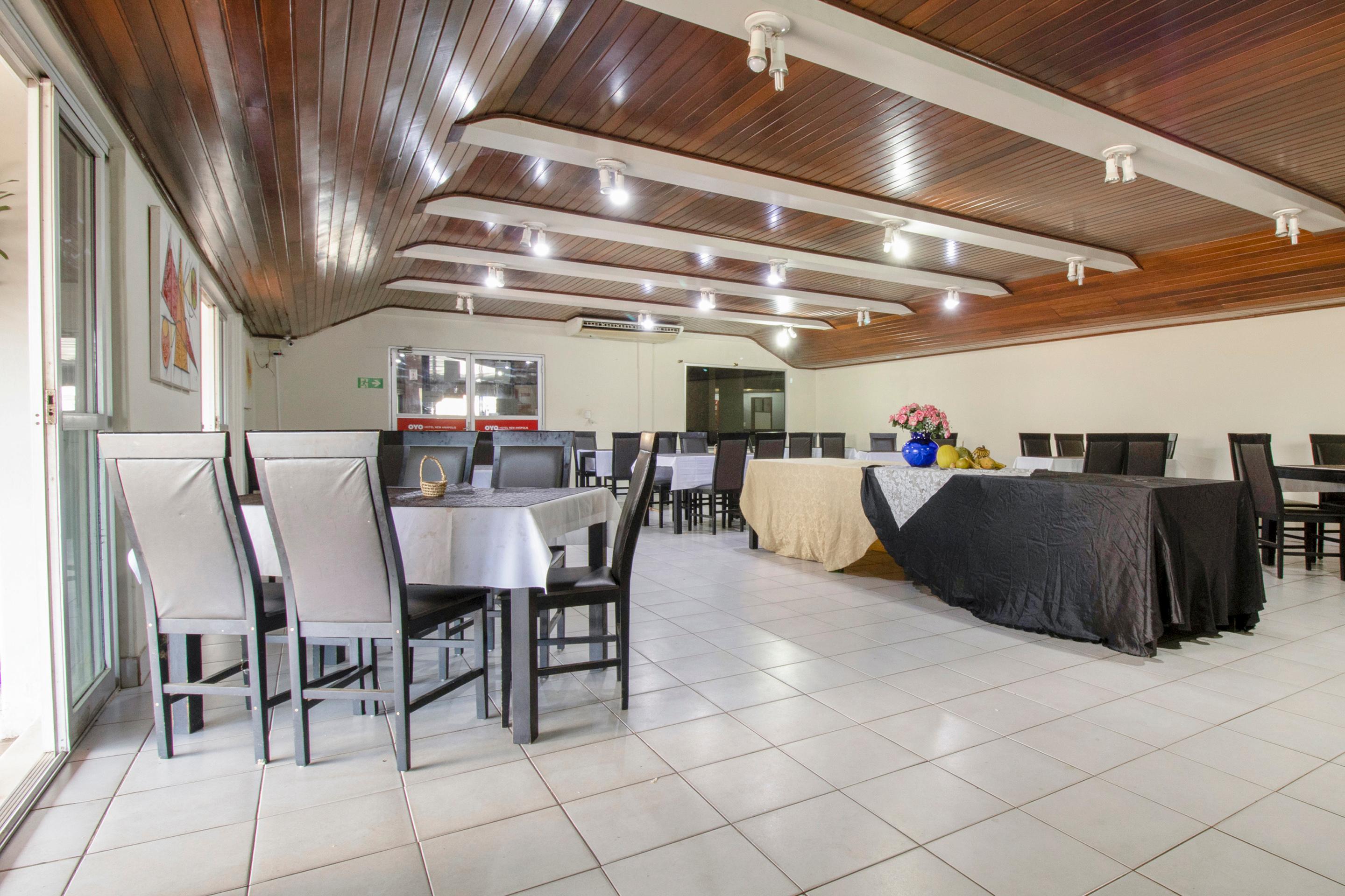 Restaurant OYO New Anápolis Hotel, Imperatriz