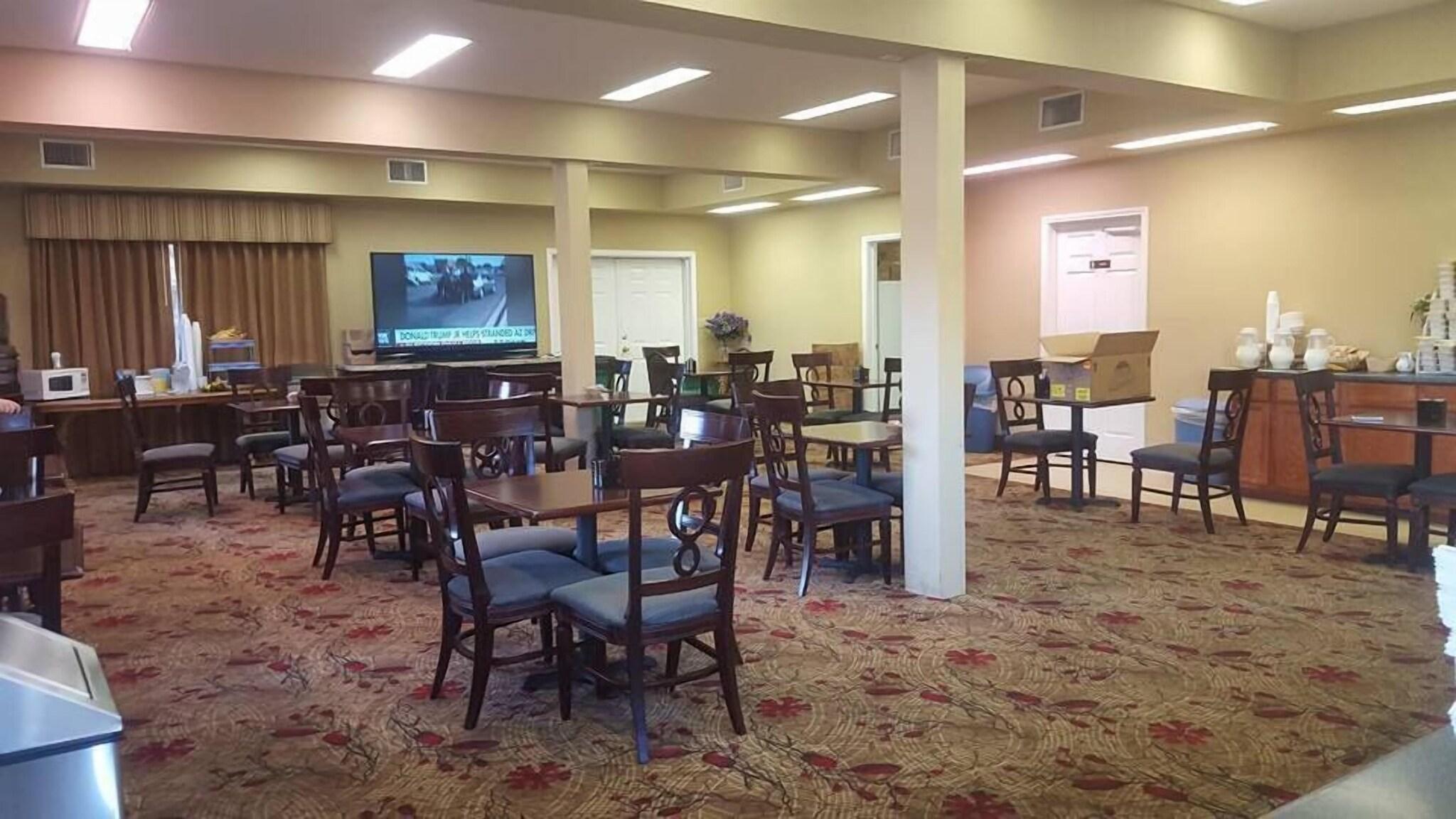 Restaurant Sunday House Inn and Suites