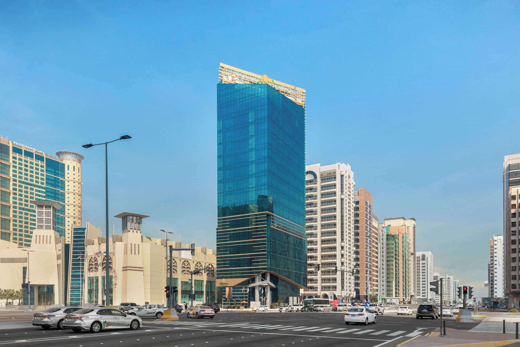 Vista Exterior La Quinta by Wyndham Abu Dhabi Al Wahda