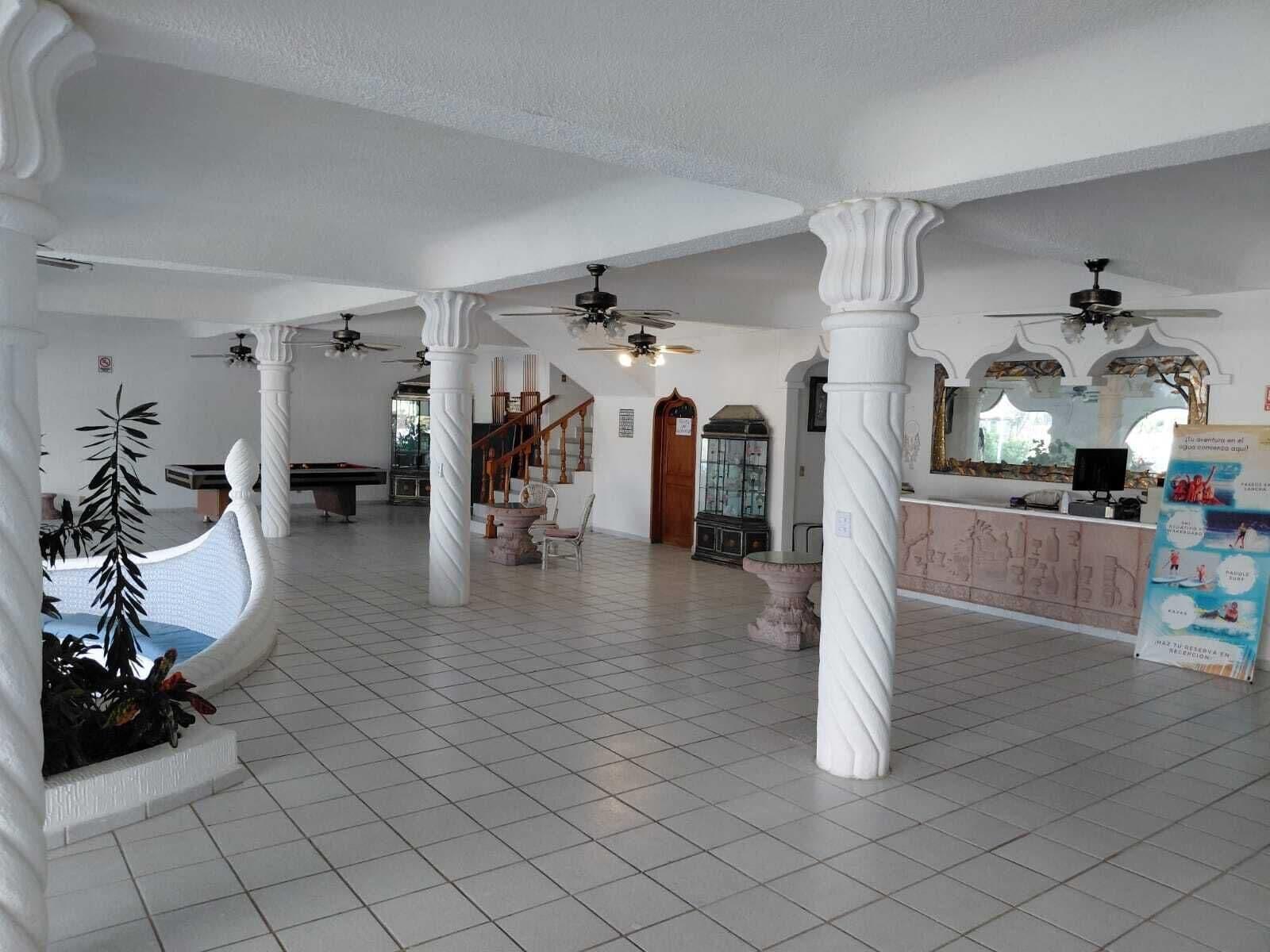 Vista Lobby Hotel Marina Palace Tequesquitengo