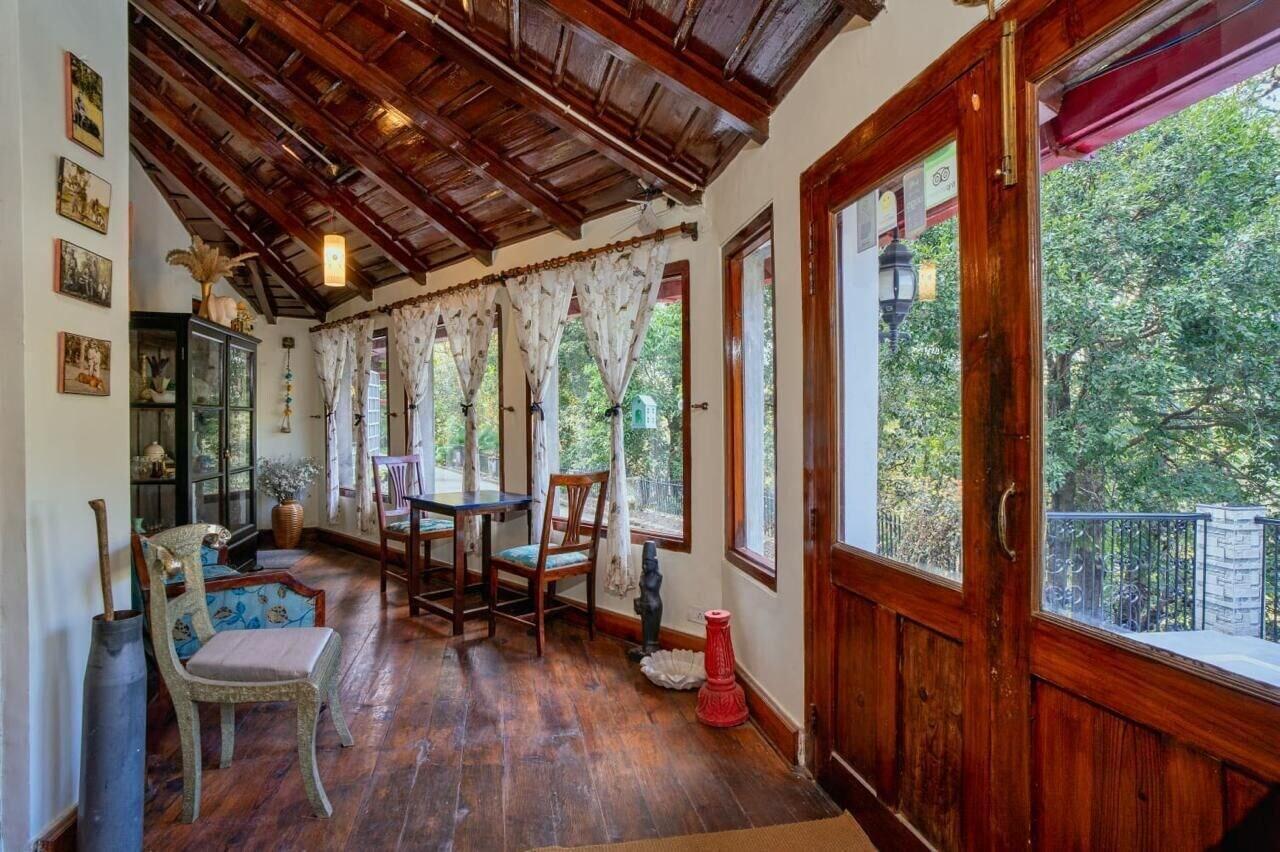 Vista Lobby The Hive Cottage By Royal Collection