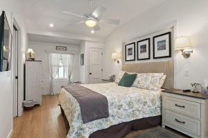 Alquiler Vacacional - Private Cottage! Easy Walk Through The Park To Encinitas And Moonlight Beach.