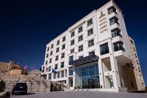 Alojamiento - Petra Moon Luxury Hotel