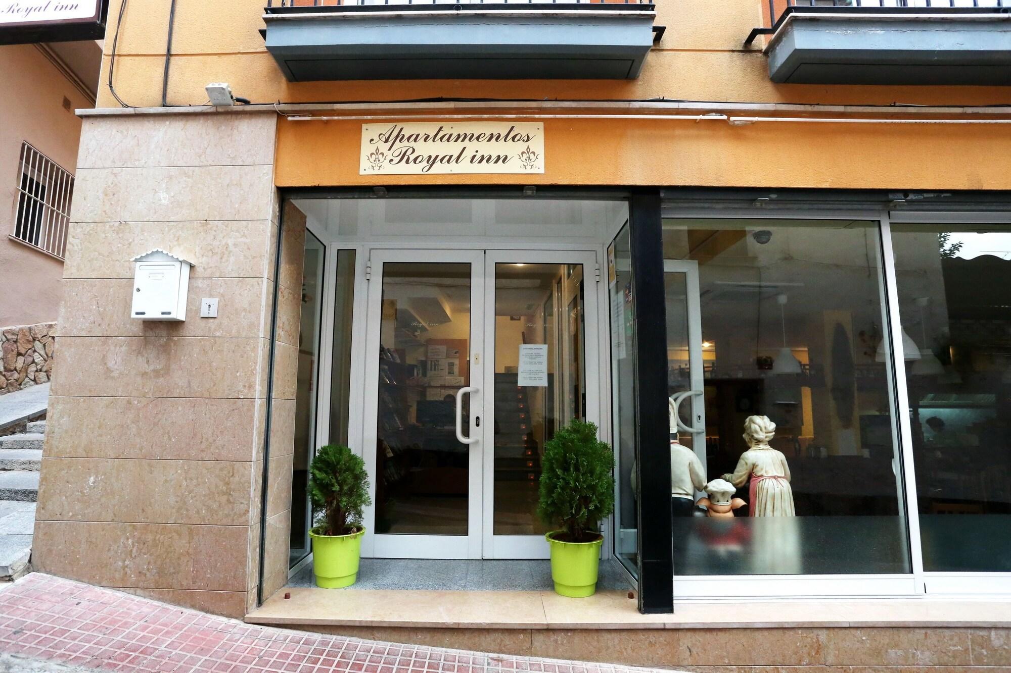 Varios Royal Inn Aparthotel