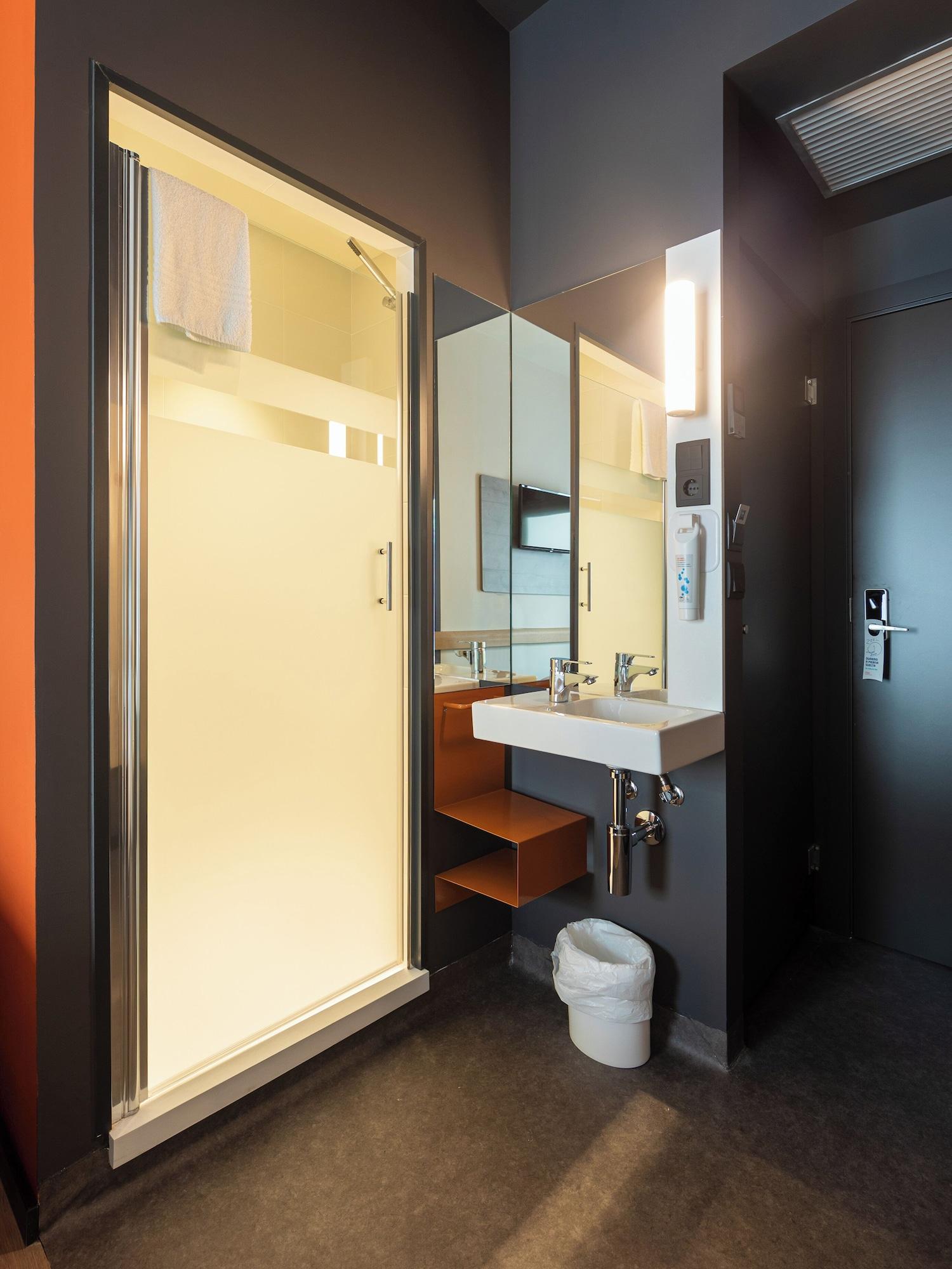 Equipamiento de Habitación ibis budget Logroño Centro