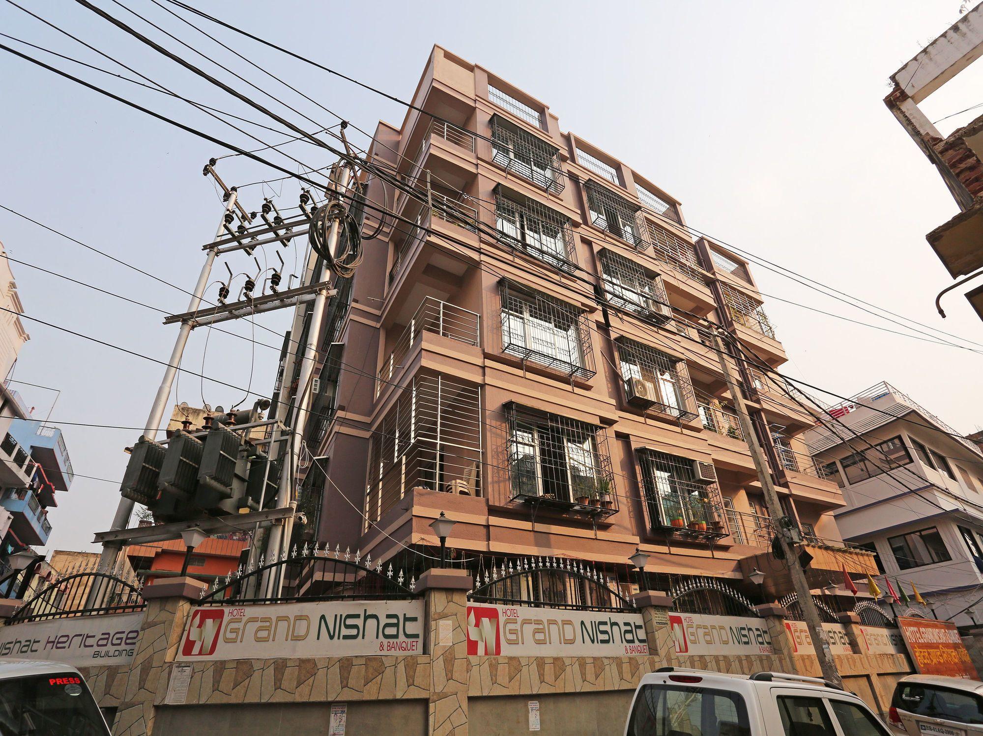 Vista Exterior OYO 10263 Hotel Grand Nishat