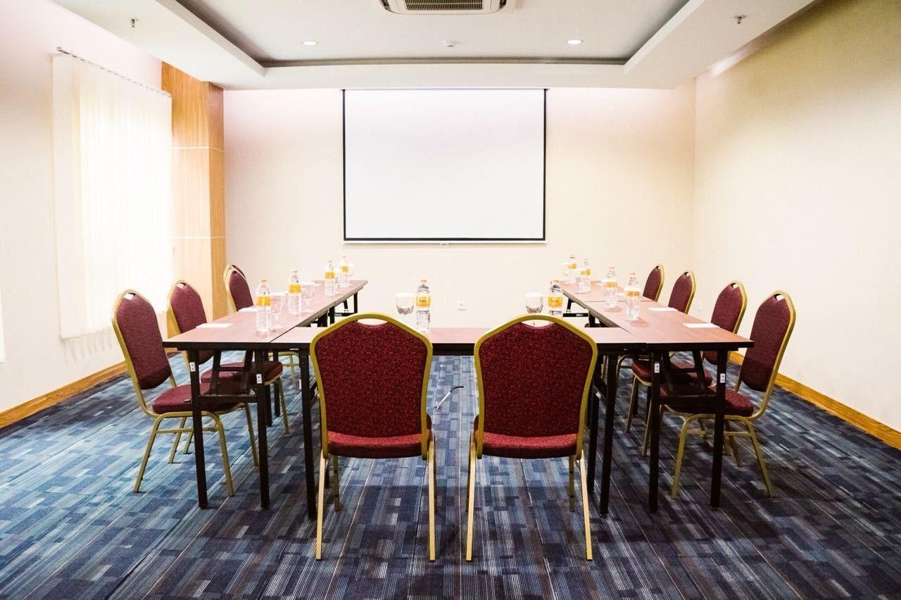 Sala de Reuniones Hotel Dharmein
