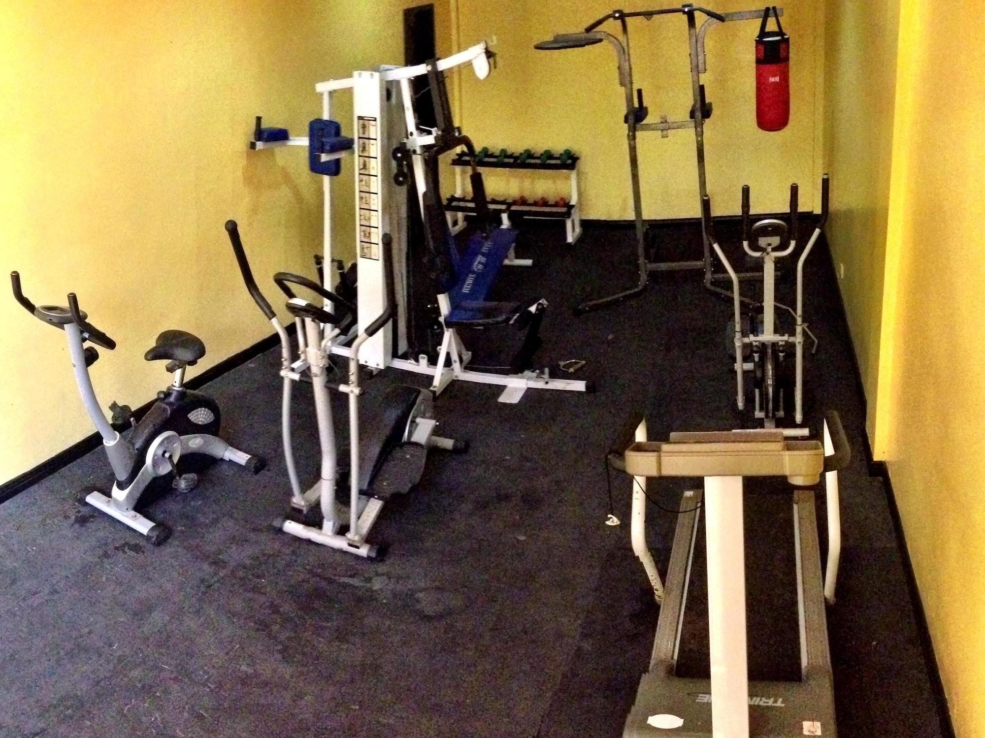 Gimnasio Planta Centro Bacolod Hotel & Residences