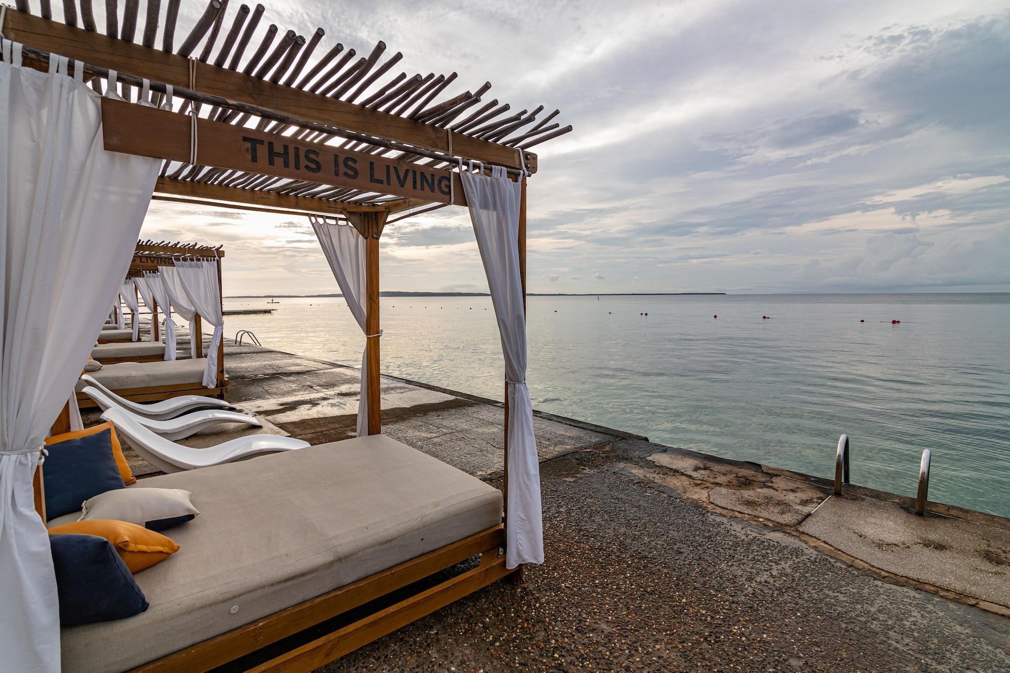 Vista Exterior Hotel Cocoliso Island Resort