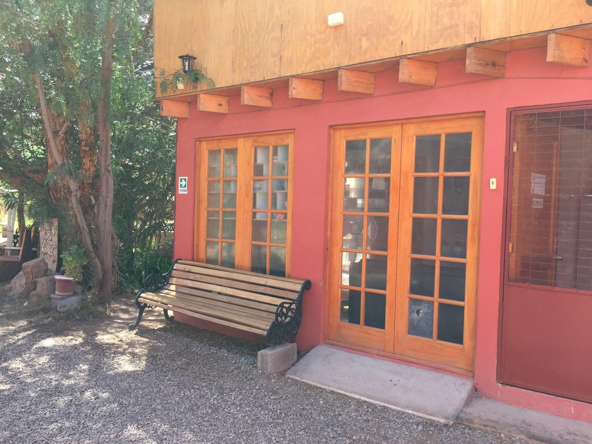 Vista Exterior Hostal Las Kañas