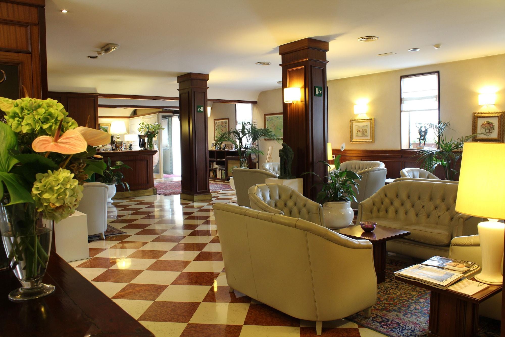 Vista Lobby Hotel Alla Torre